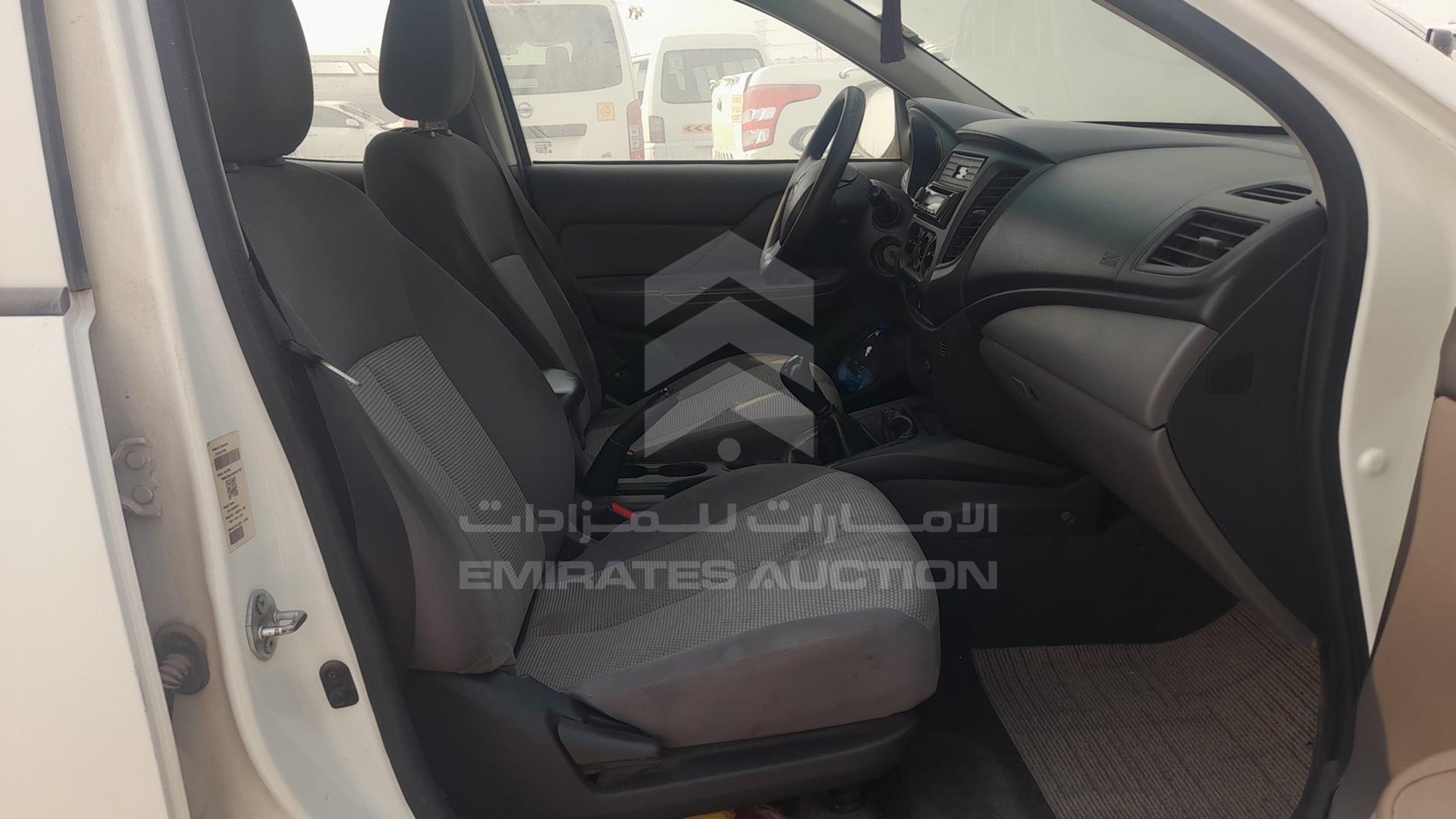 2016 MITSUBISHI L 200 VIN: MMBJNKJ40GH007788
