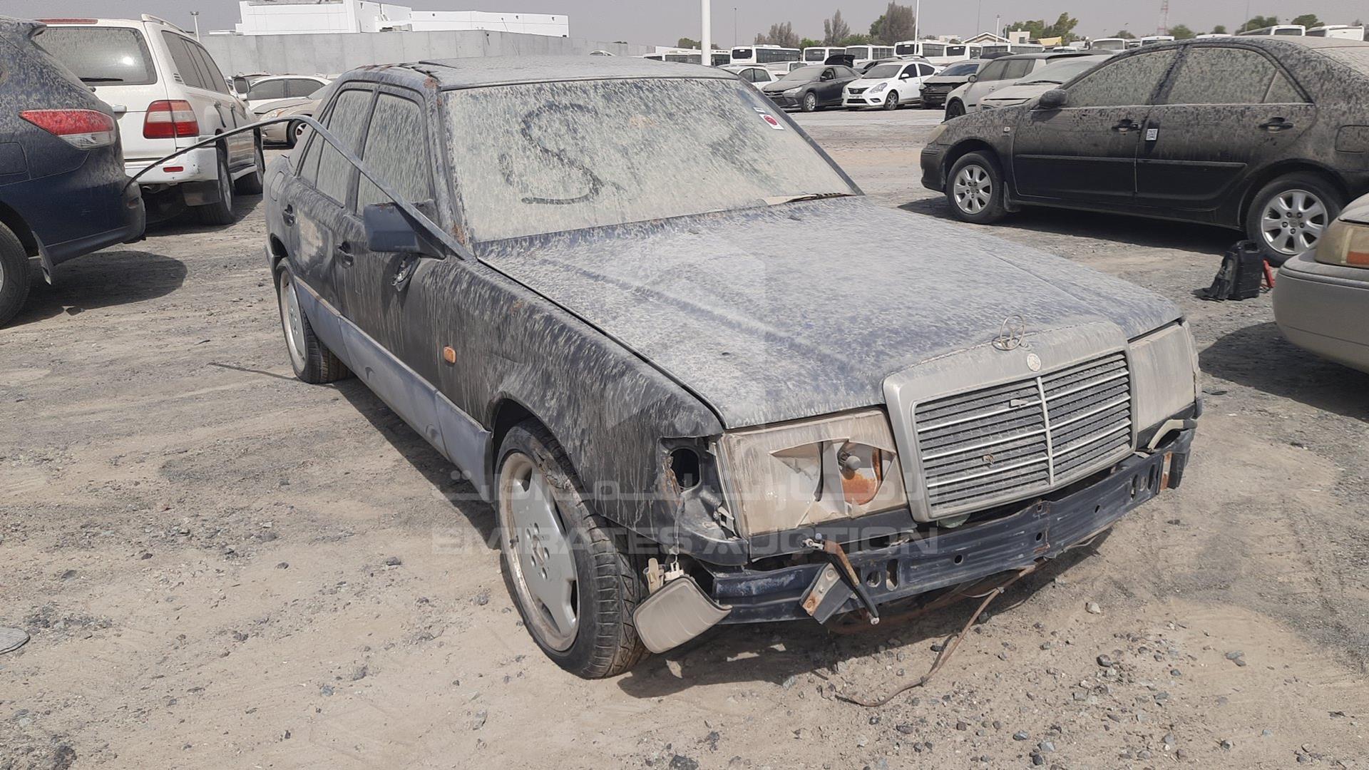 1989 MERCEDES E500 VIN: WDB1240301A923988