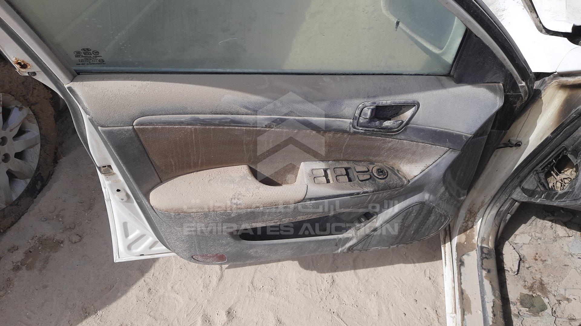 2010 HYUNDAI SONATA VIN: KMHET41D8AA790080