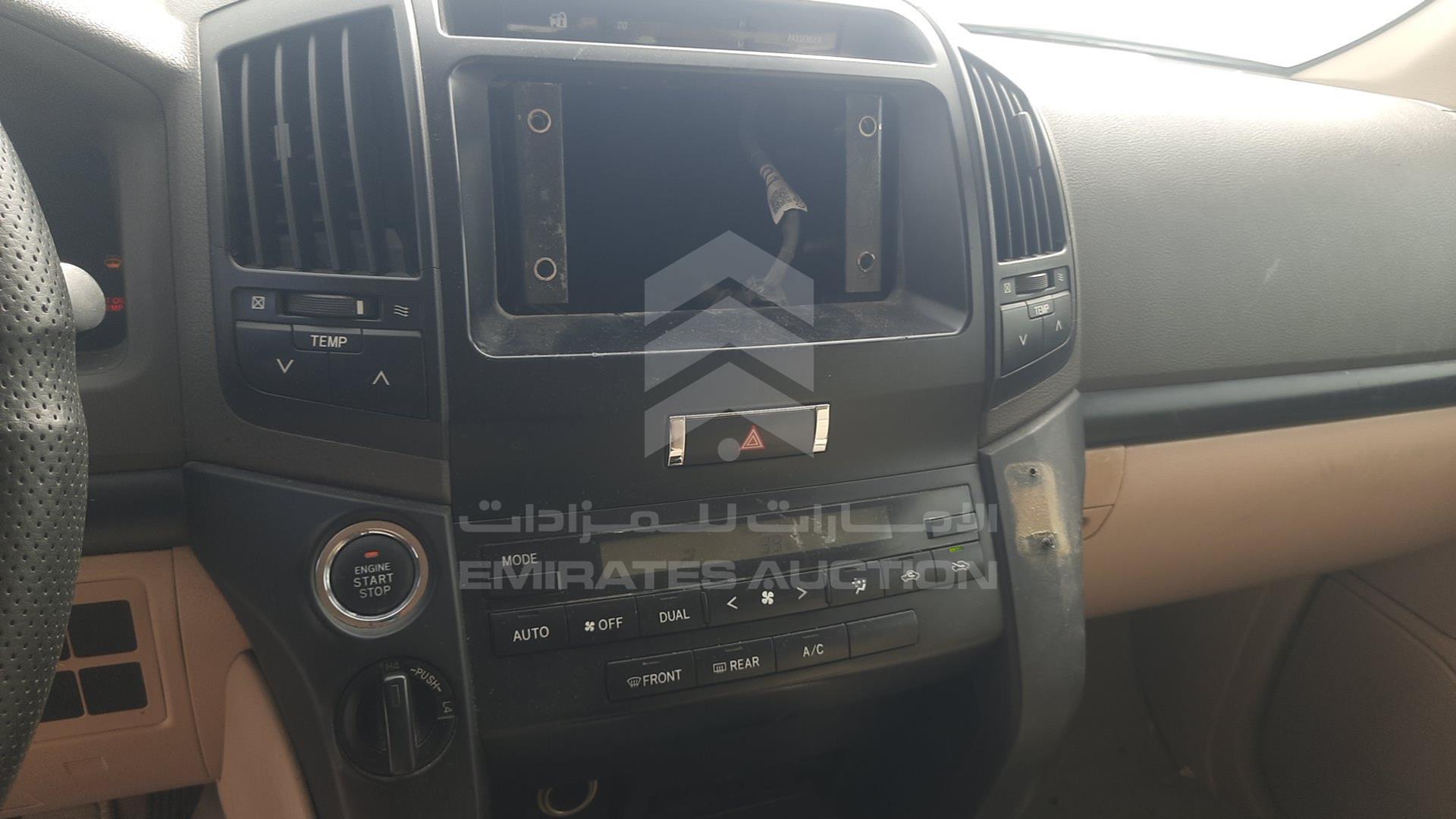 2013 TOYOTA LAND CRUISER VIN: JTMDU09J7D4064147