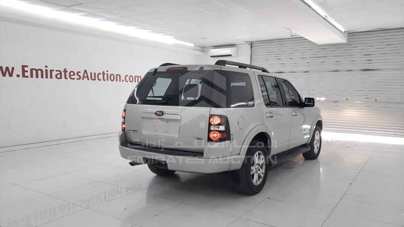 VIN: 1FMEU73E87UA45518 Auction: EmiratesAuction Lot: 405931 VIN: 1FMEU73E87UA45518 Ford Explorer 2007 SILVER Photo 8