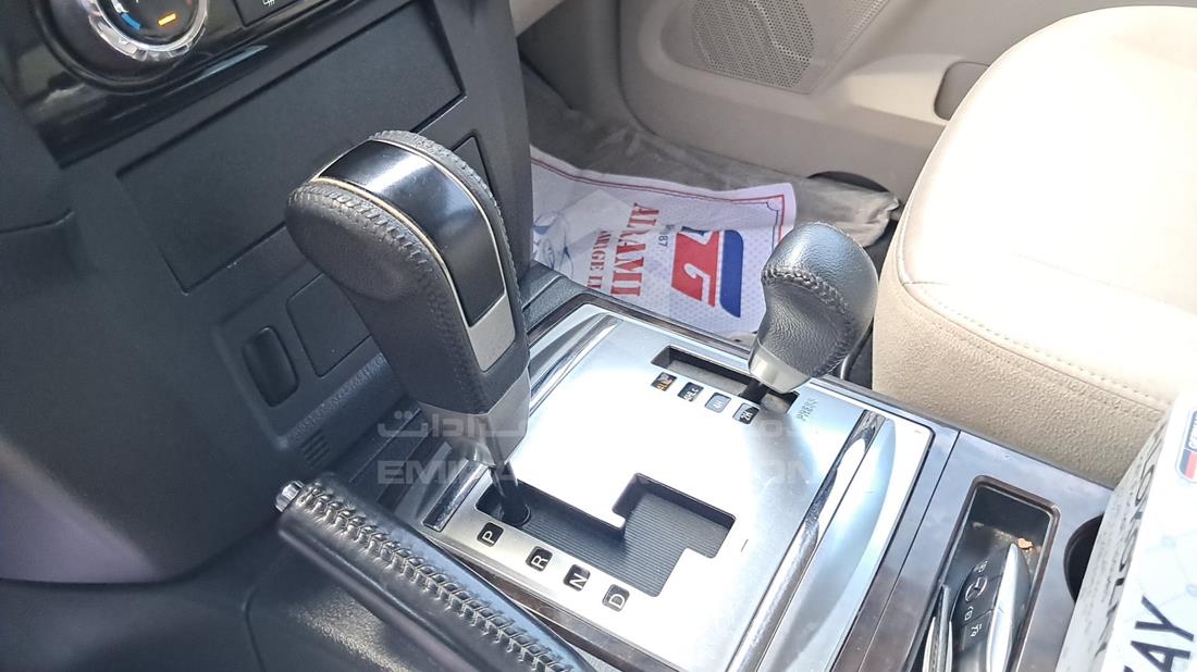 2017 Mitsubishi Pajero — Gear View — Photo 17