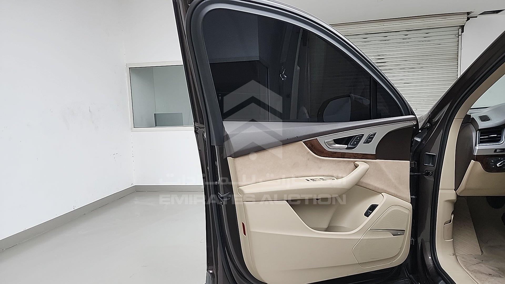 2018 AUDI Q7 VIN: WA1ZZZF72JD004402