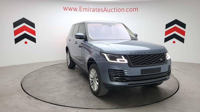 SALGA2BV6JA380966 Auction: EmiratesAuction Lot: 405807 SALGA2BV6JA380966 Range Rover Vogue SE 2018 BLUE Photo 52