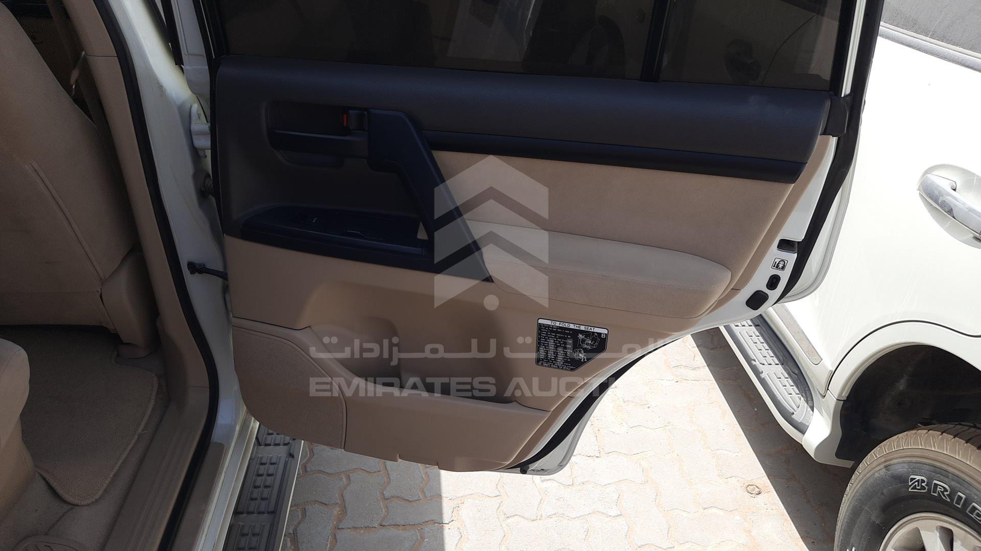 2014 TOYOTA LAND CRUISER VIN: JTMDU09J9E5082015