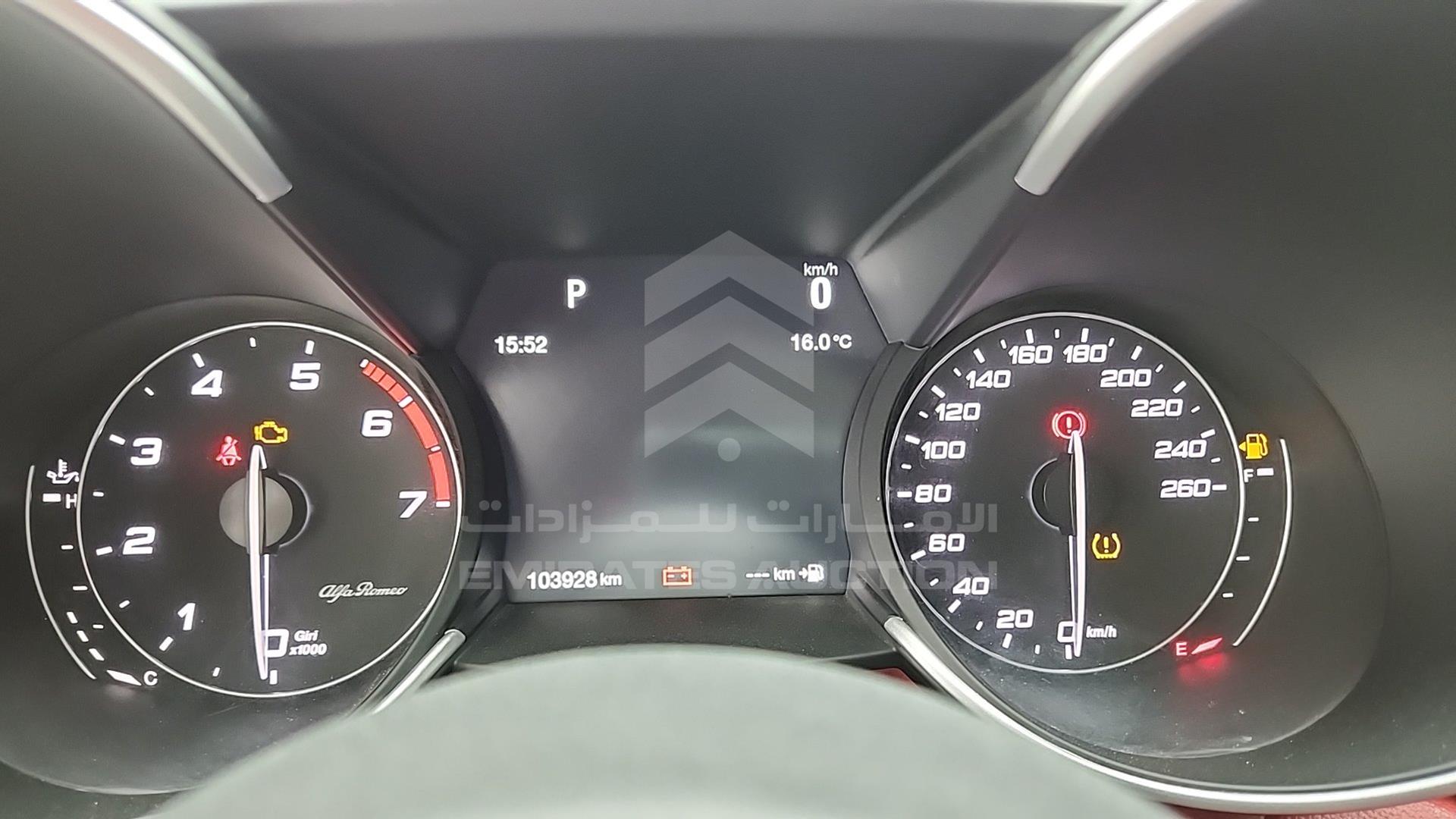 2019 ALFA ROMEO GIULIA VIN: ZAREAFDN7K7612658
