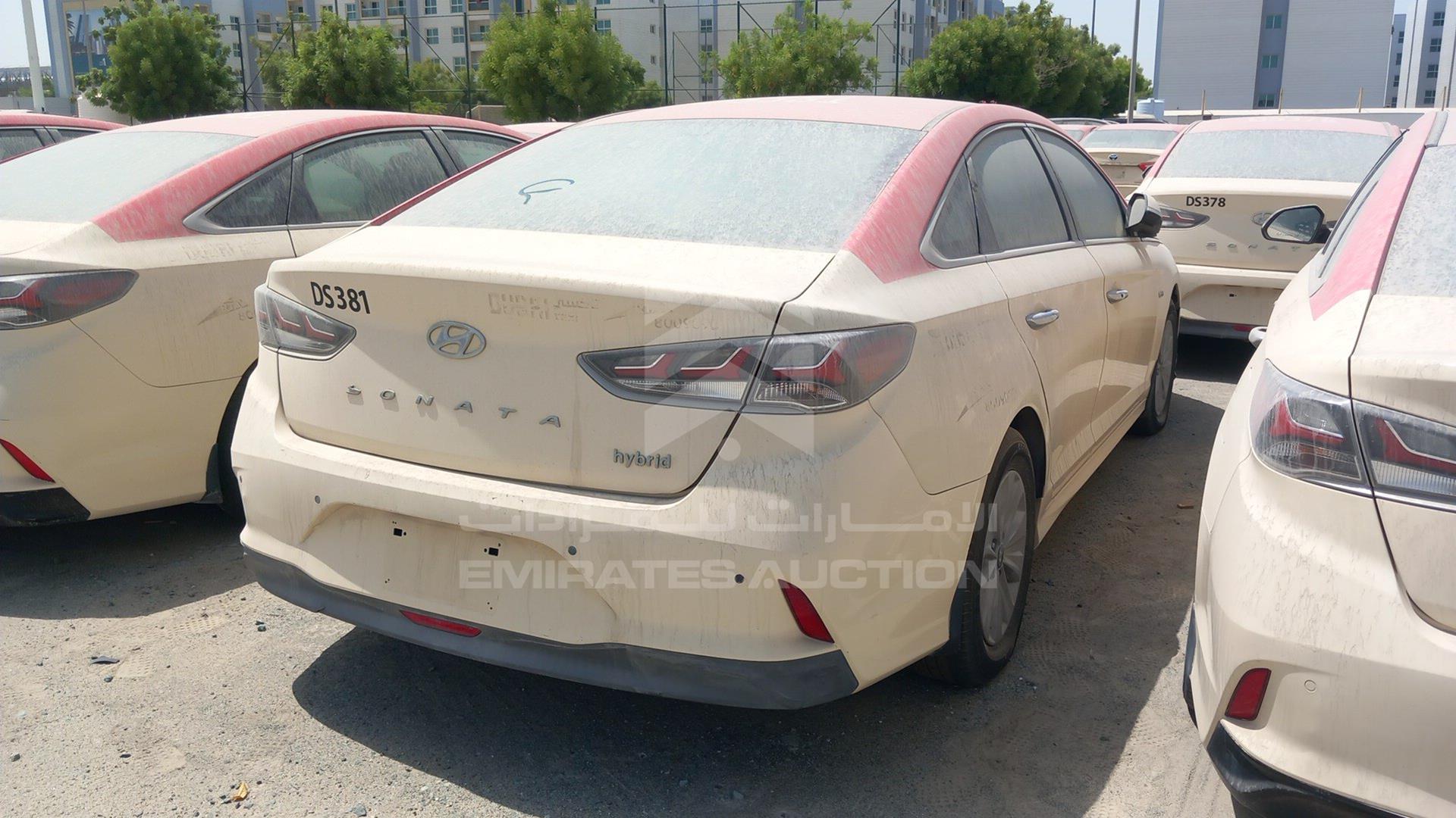 2018 HYUNDAI SONATA VIN: KMHE24135JA082122