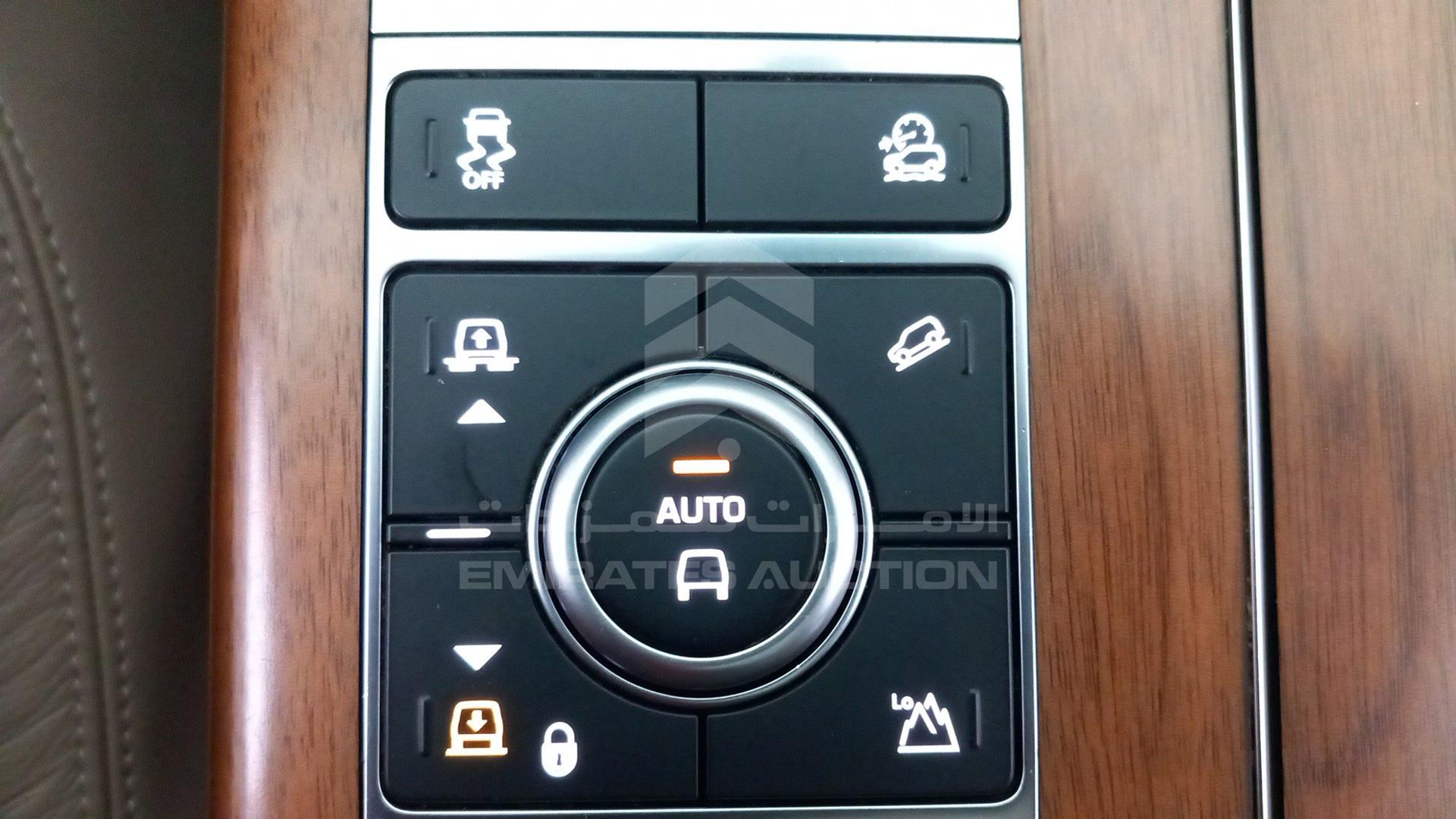 2018 RANGE ROVER HSE VIN: SALGA2BV9JA389502