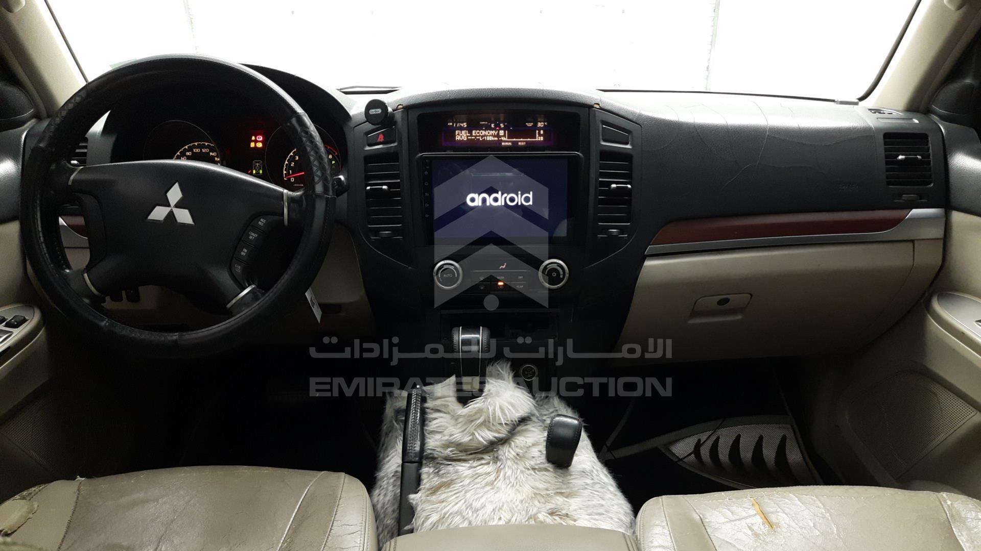 2008 MITSUBISHI PAJERO VIN: JMYLRV93W8J728895