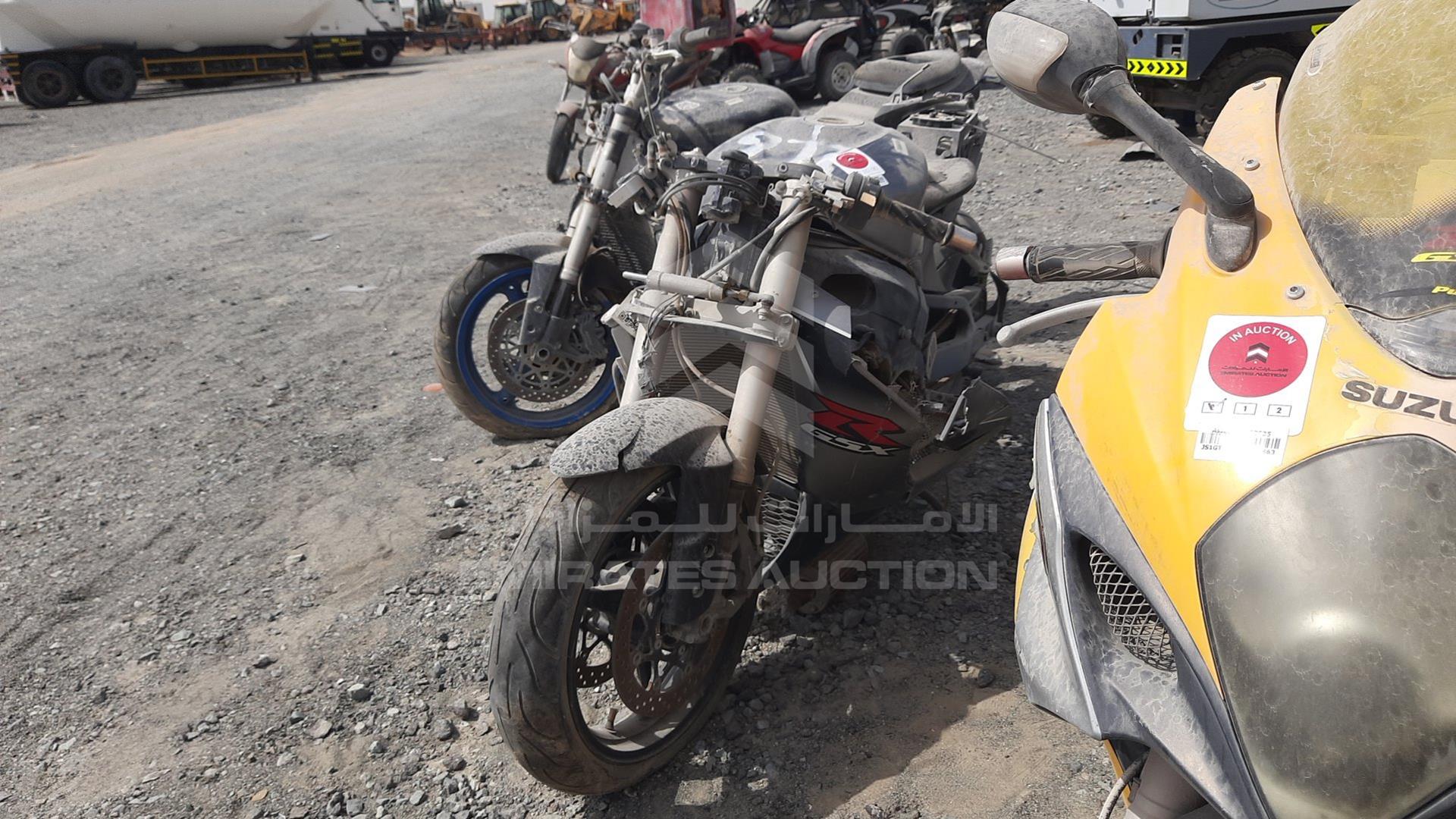 2006 SUZUKI MOTORBIKE VIN: JS1GT76A762102112