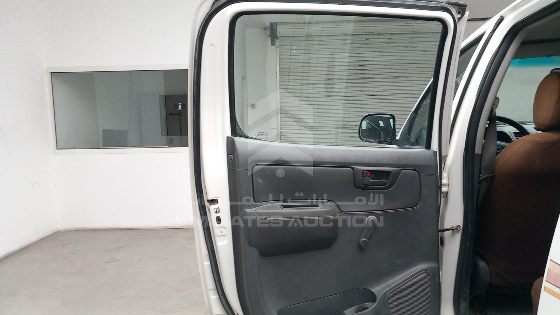 2015 TOYOTA HILUX VIN: MR0FX22G7F1437655