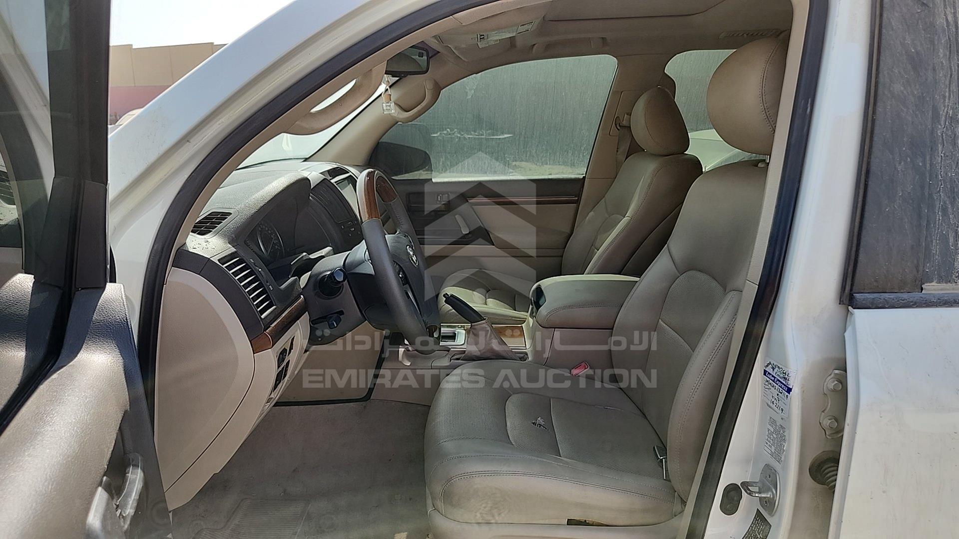 2014 TOYOTA LAND CRUISER VIN: JTMHU09J7E5081933