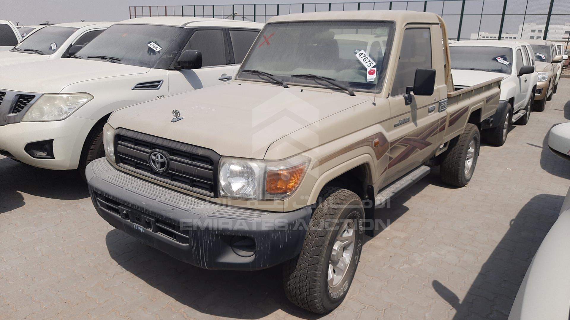 2014 TOYOTA LAND CRUISER PICKUP VIN: JTFLU71J7E4319582