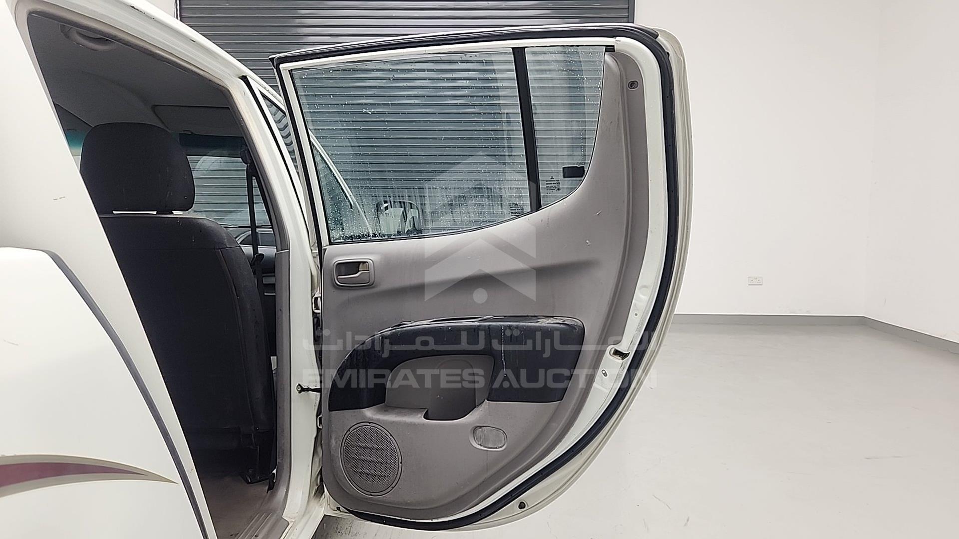 2013 MITSUBISHI L 200 VIN: MMBJNKA50DD023046