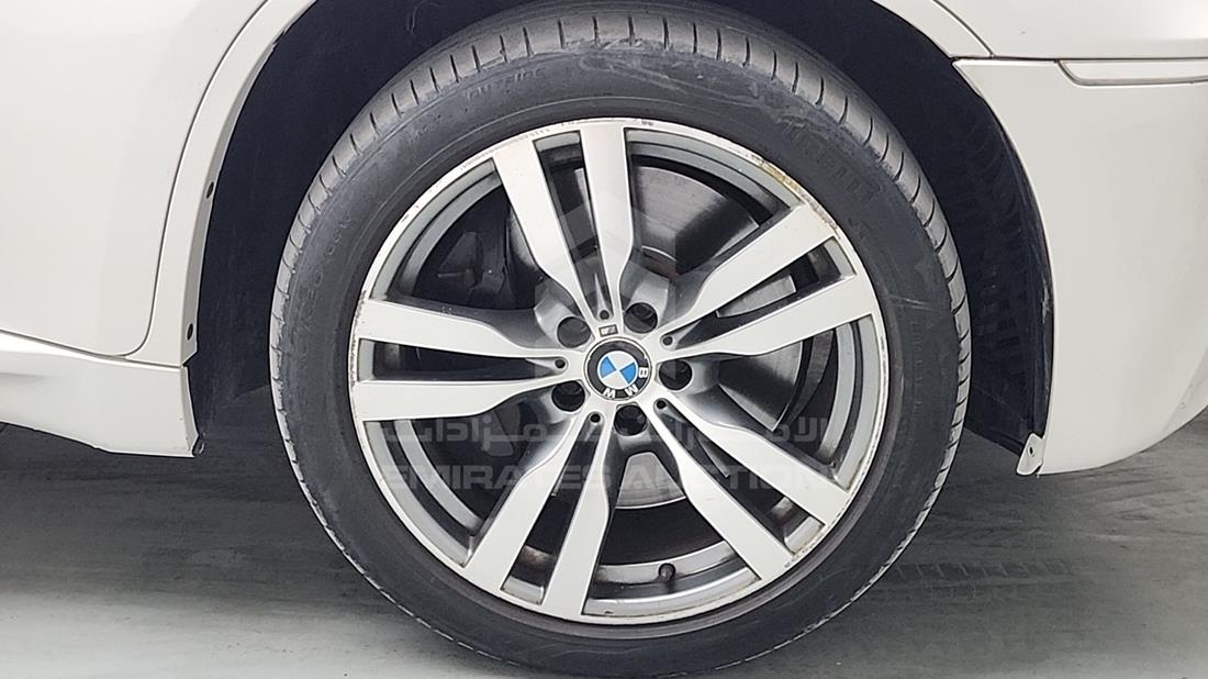 2010 BMW X6 — Front Right Tyre — Photo 28