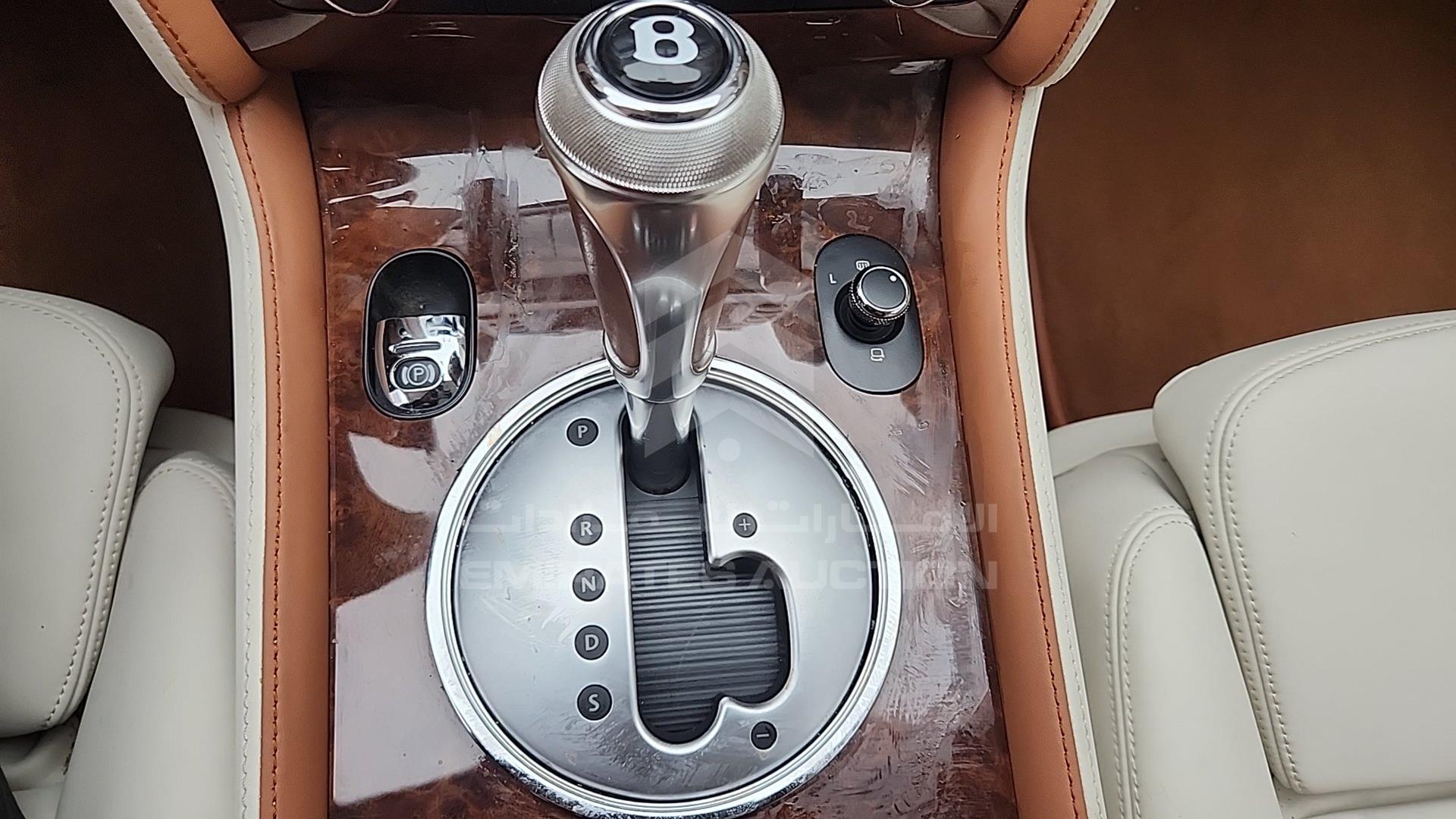 2006 BENTLEY CONTINENTAL VIN: SCBBE53W76C038181