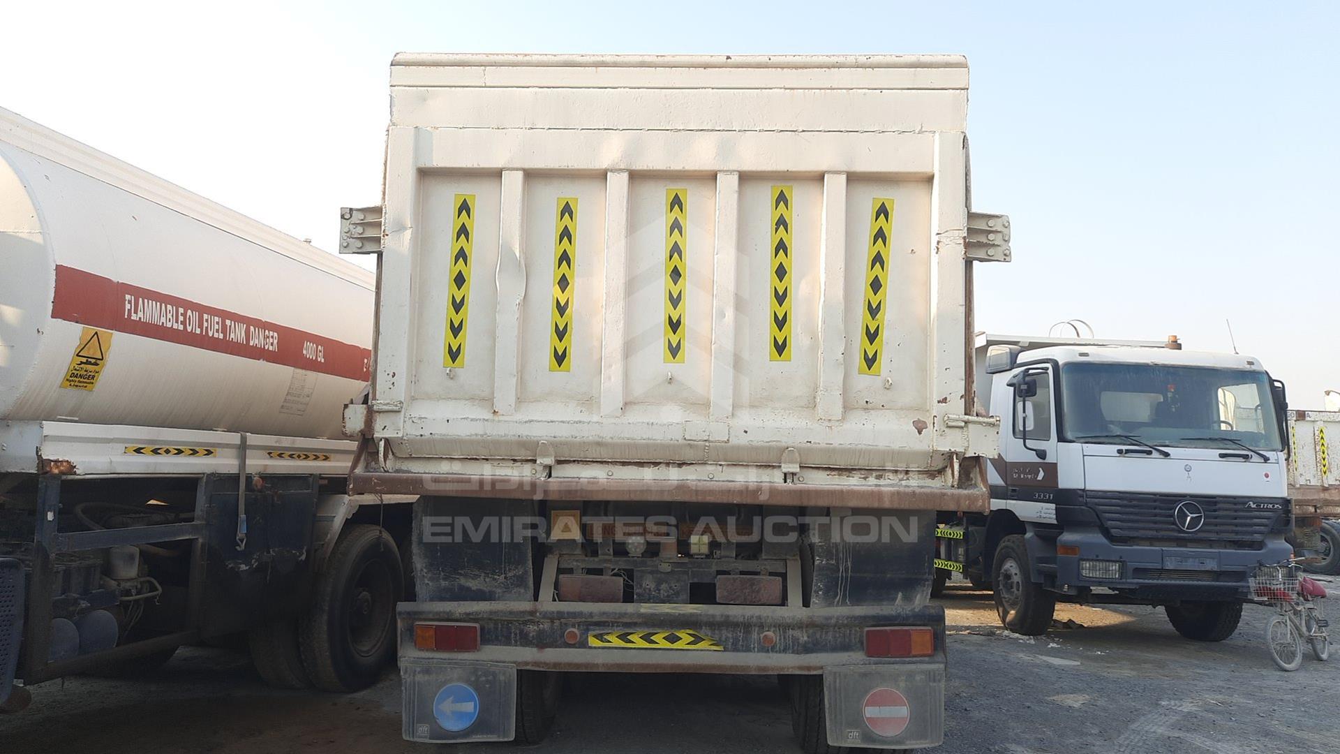 2008 3 AXLES TIPPER TRAILER --- VIN: UAE3S0108R032683