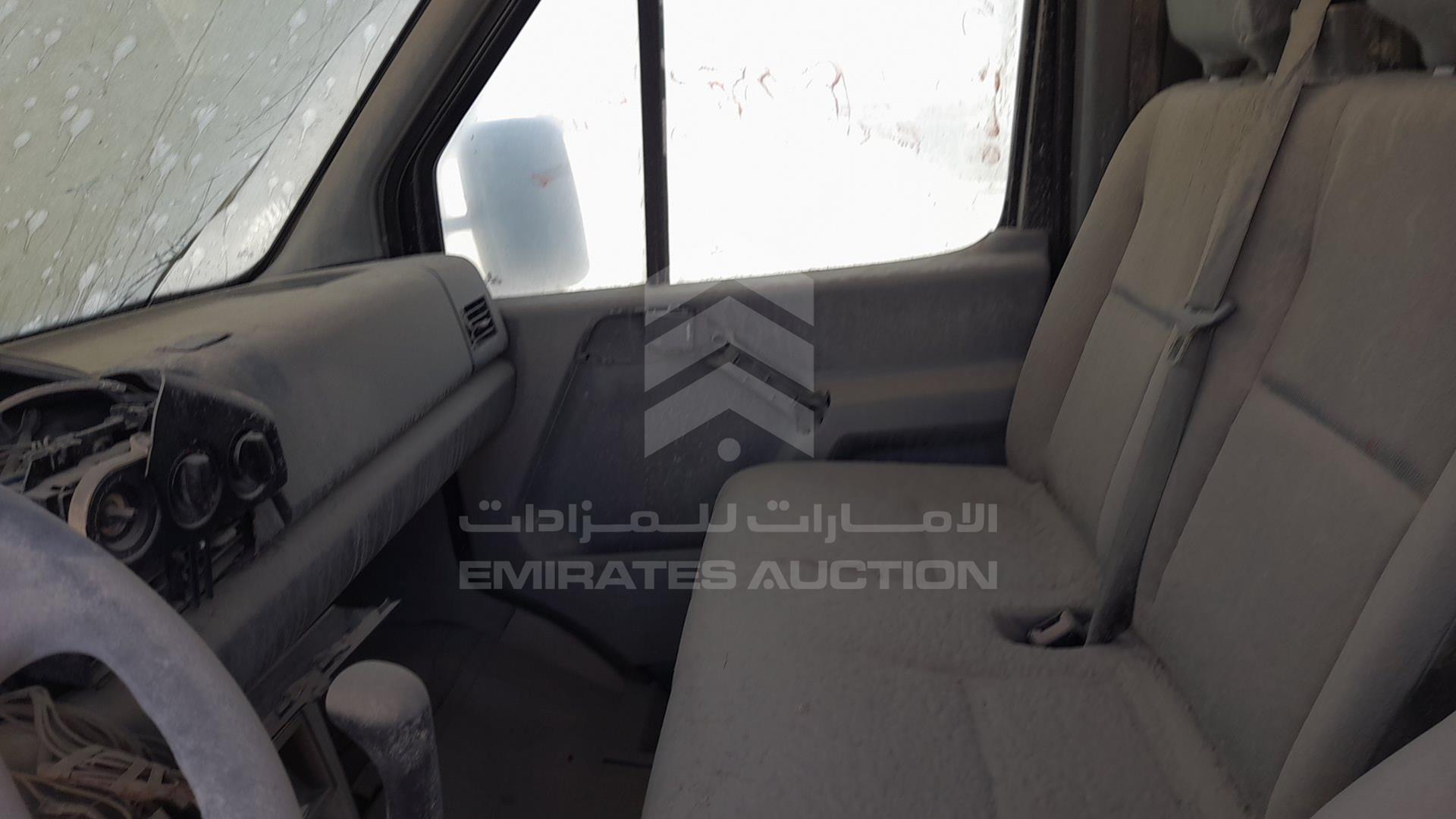 2005 VOLKSWAGEN LT46 VIN: WV1ZZZ2DZ5H018552
