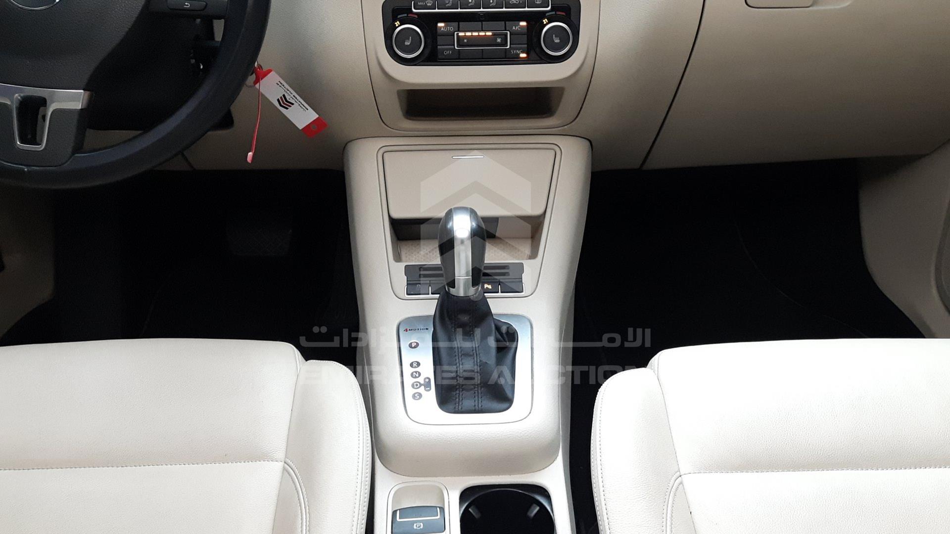 2015 VOLKSWAGEN TIGUAN VIN: WVGCE2AX1FW500403