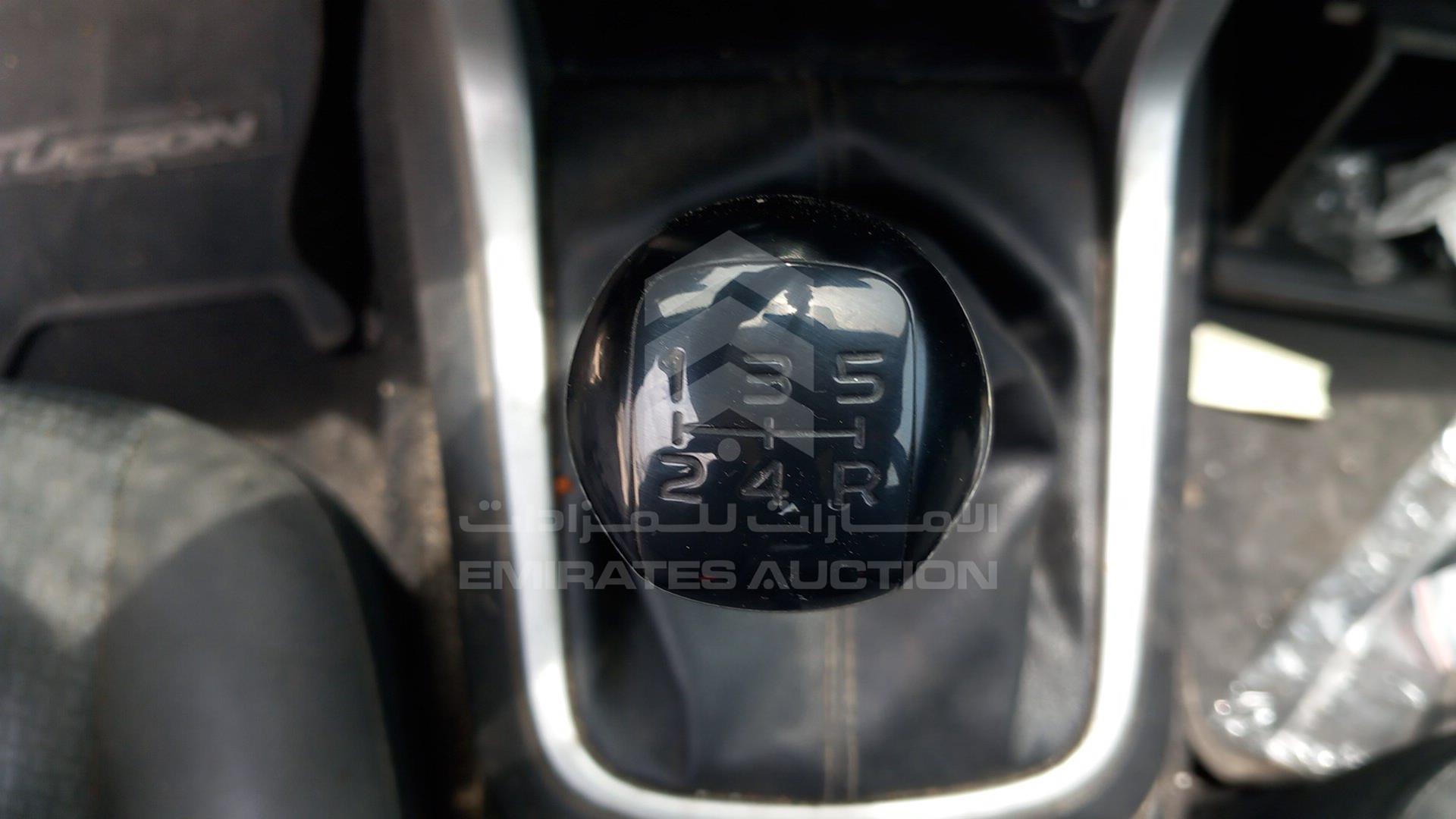 2015 ISUZU D-MAX VIN: MPAEL3317FT013569