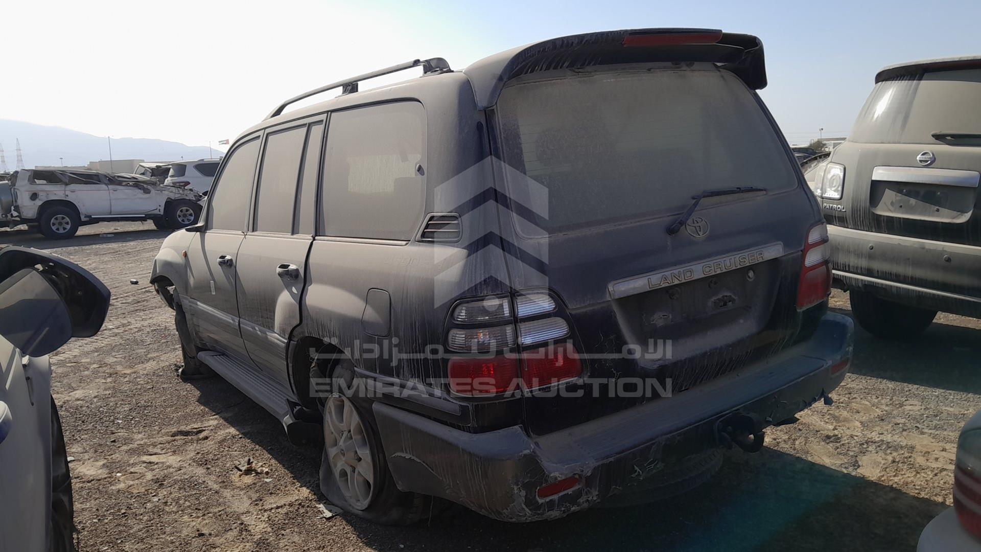2004 TOYOTA LAND CRUISER VIN: JTEHJ09J445090852