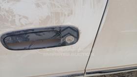 1998 Toyota Corolla — Keys — Photo 4 — Thumbnail