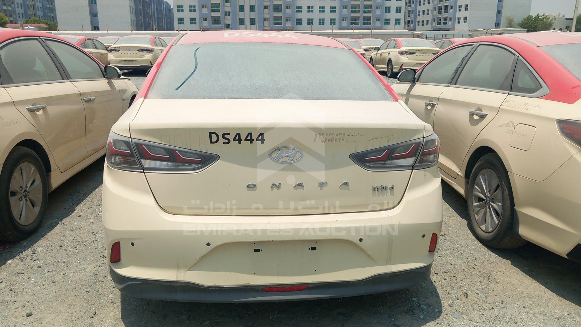 2018 HYUNDAI SONATA VIN: KMHE24137JA082137
