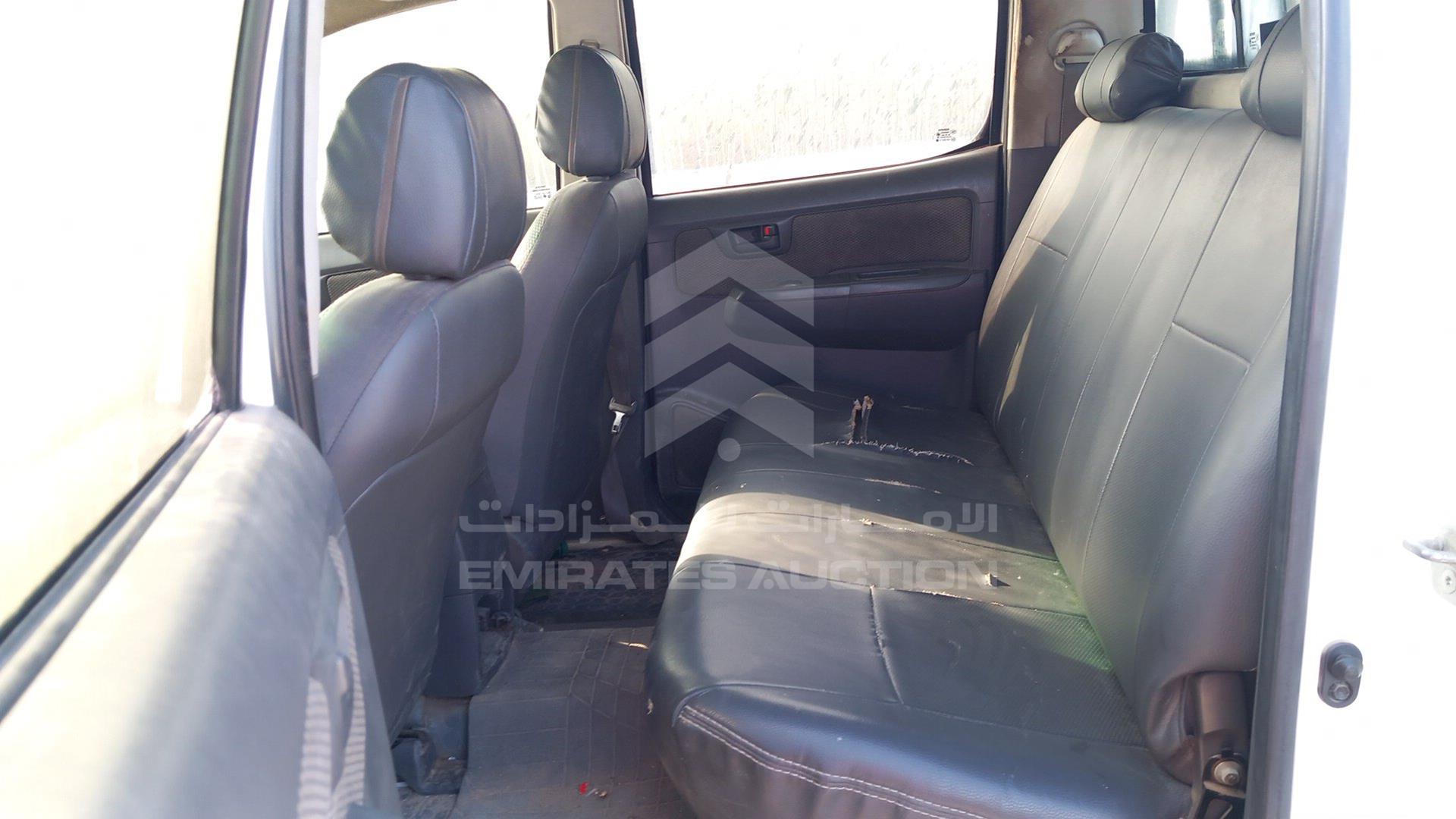 2013 TOYOTA HILUX VIN: MR0FX22G9D1367573
