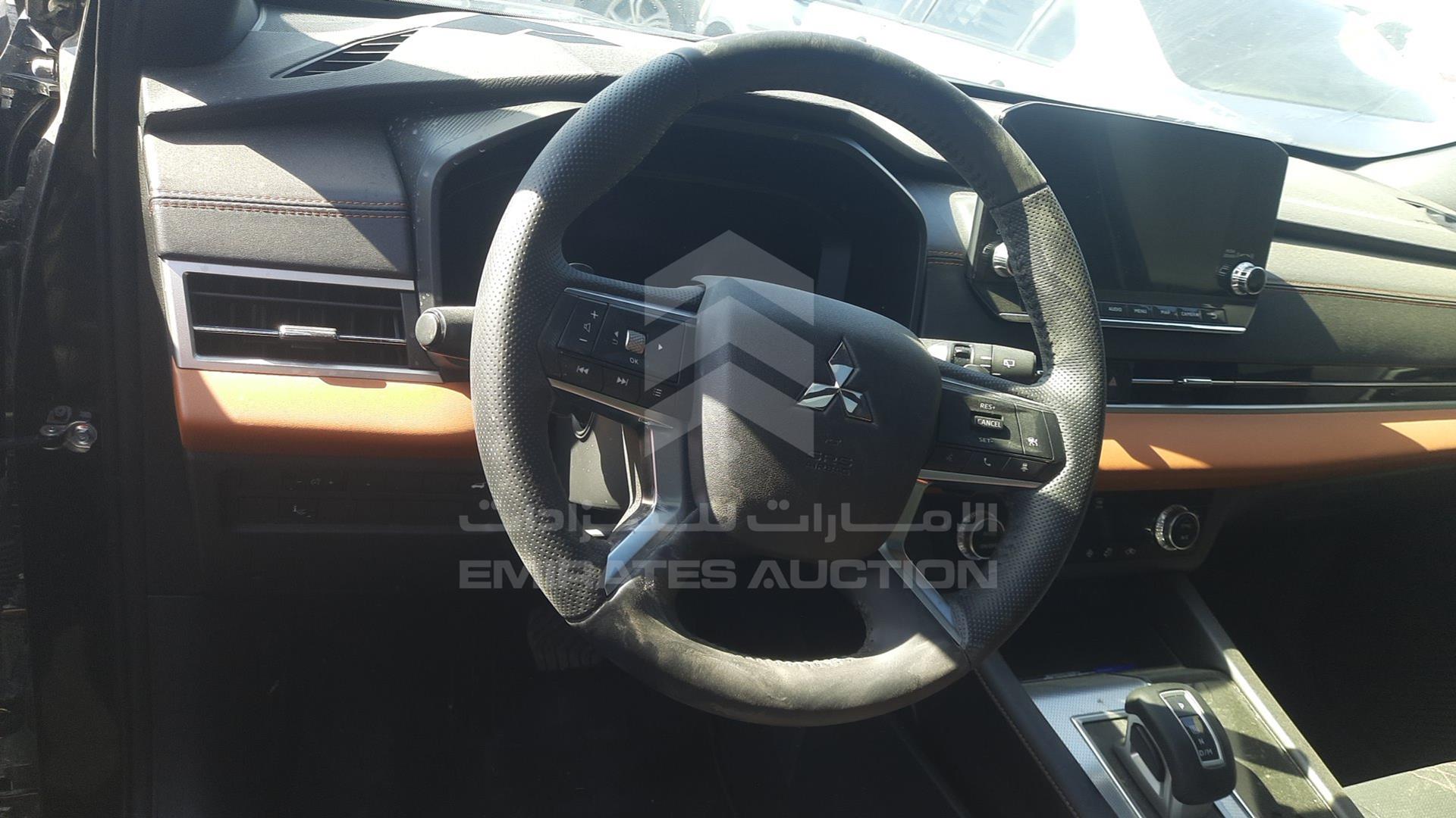 2024 MITSUBISHI OUTLANDER VIN: JE4M4Y189RZ705483