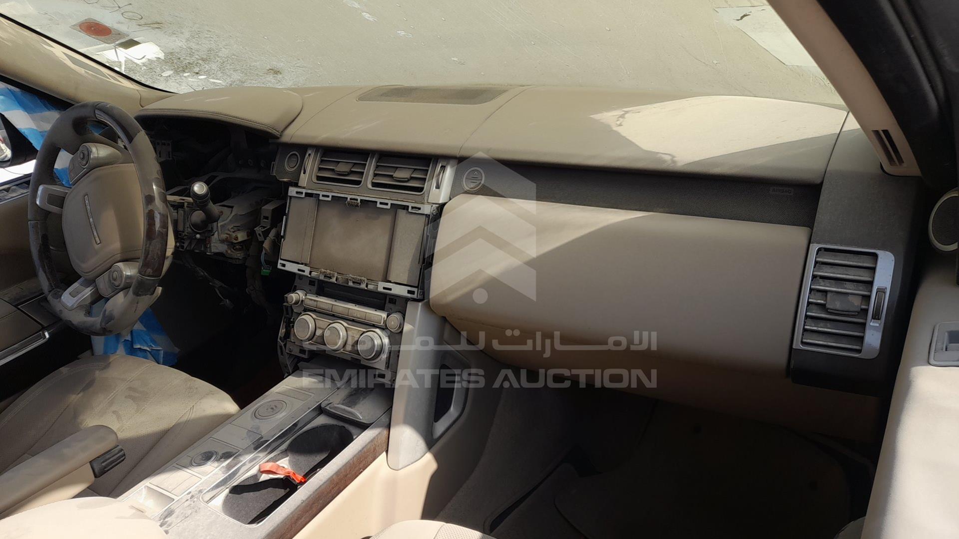 2015 RANGE ROVER VOGUE VIN: SALGA2EF4FA221276