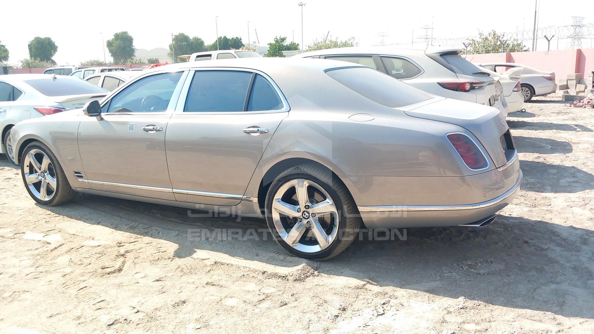 2016 BENTLEY MULSANNE VIN: SCBBE6ZH1GC002129