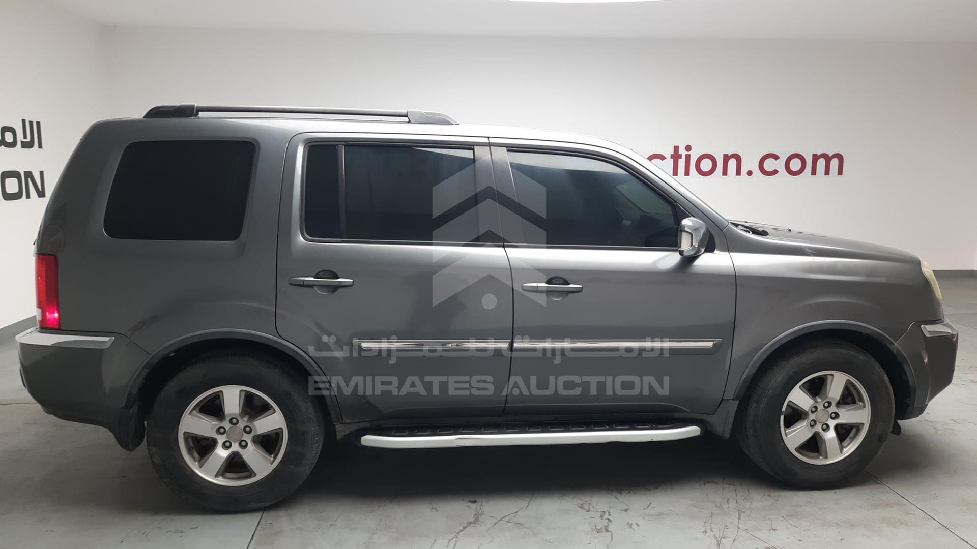 2011 HONDA PILOT VIN: 5FNYF4856BB701140