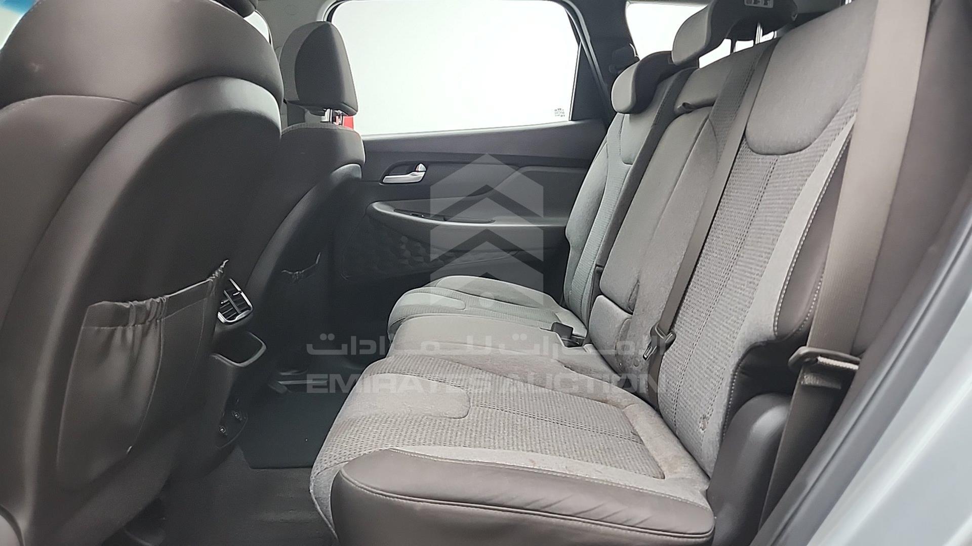 2019 HYUNDAI SANTA FE VIN: KMHS281D3KU077908