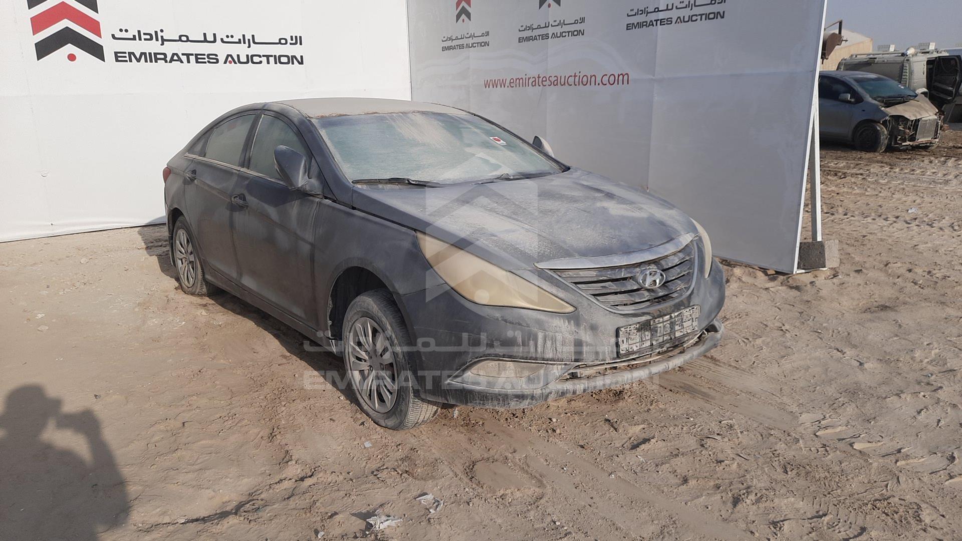 2014 HYUNDAI SONATA VIN: KMHEB41C5EA602180