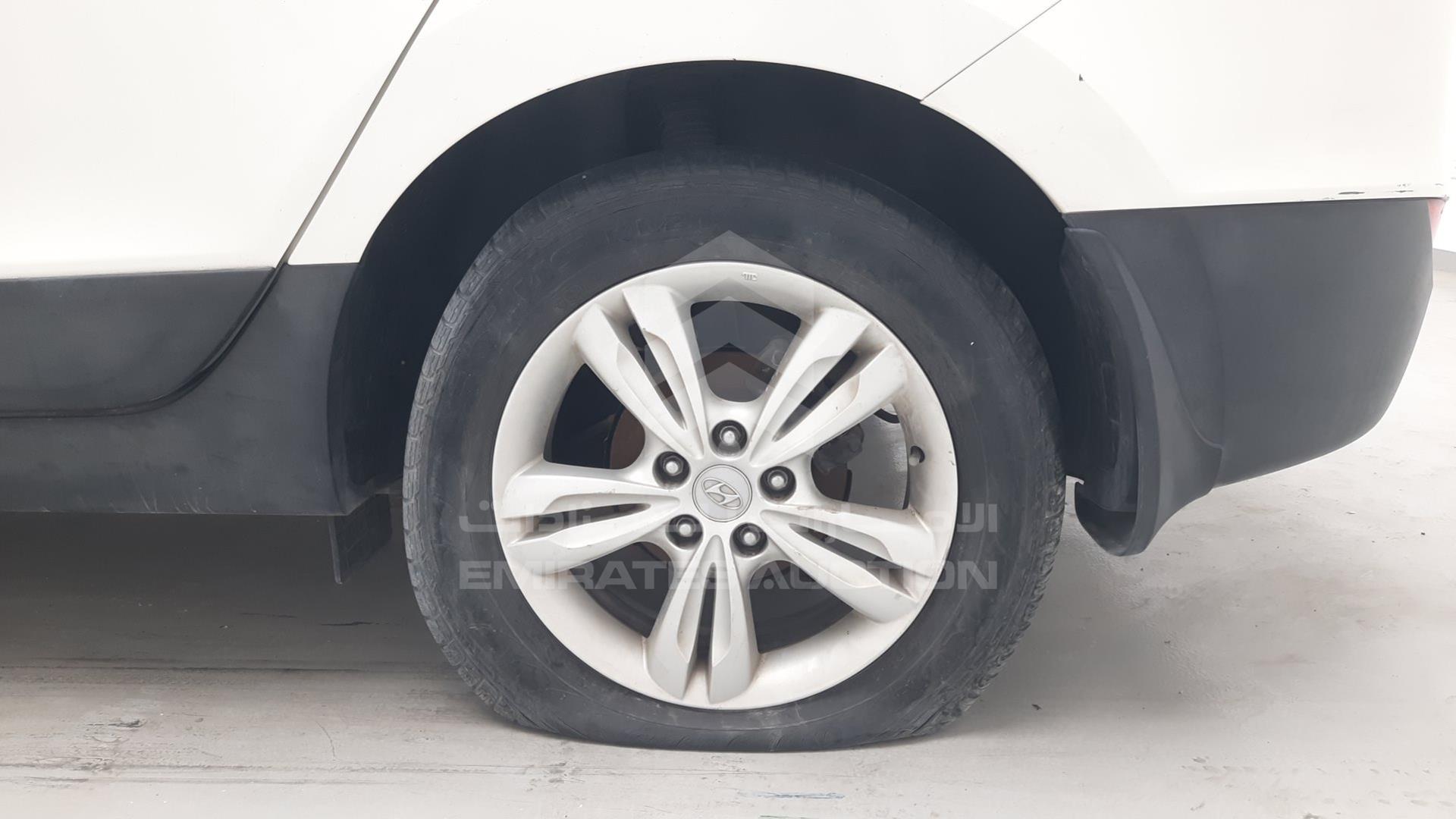 2012 HYUNDAI TUCSON VIN: KMHJT81B7CU366444