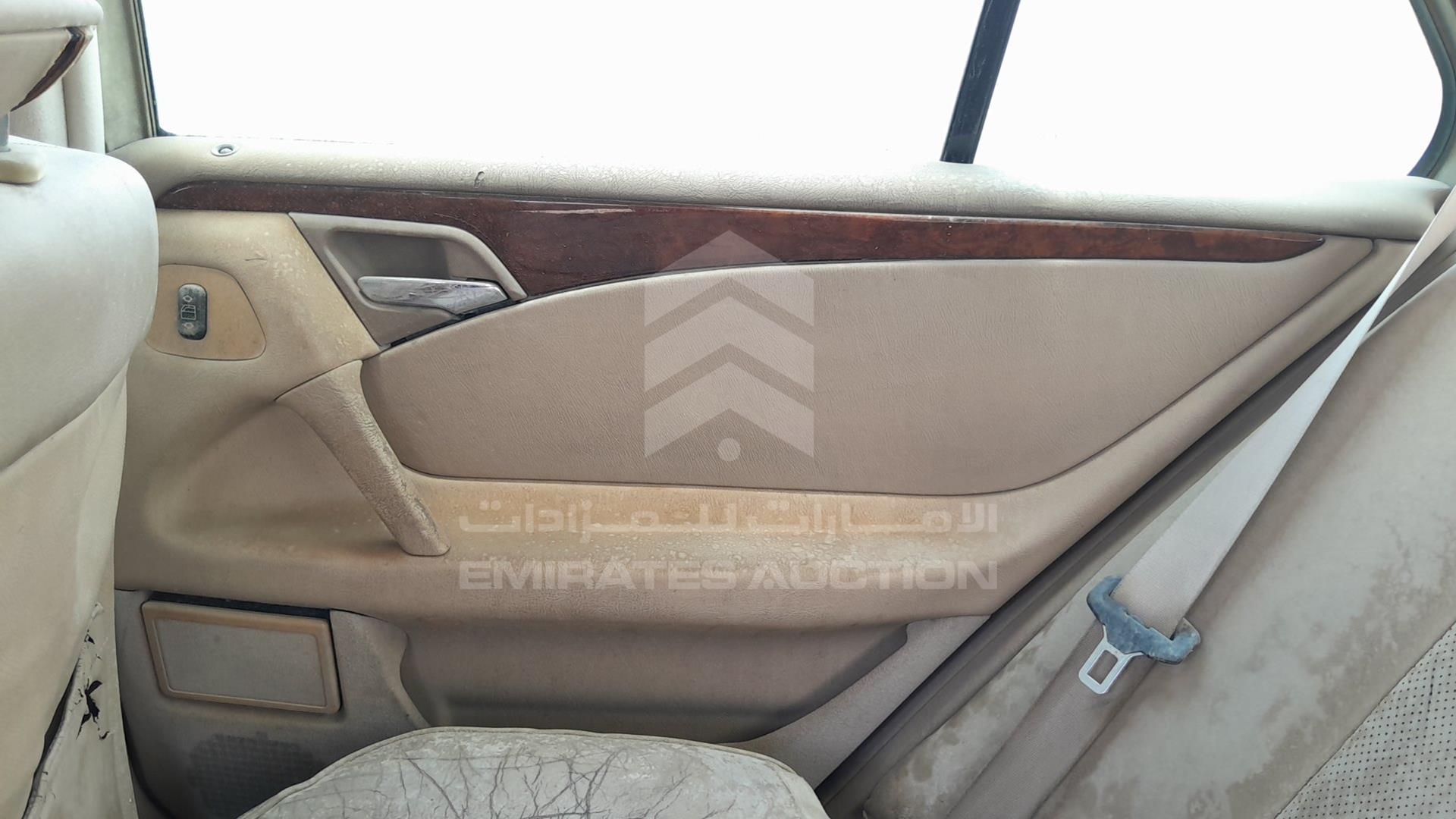 0 MERCEDES --- VIN: WDB2100611A788742