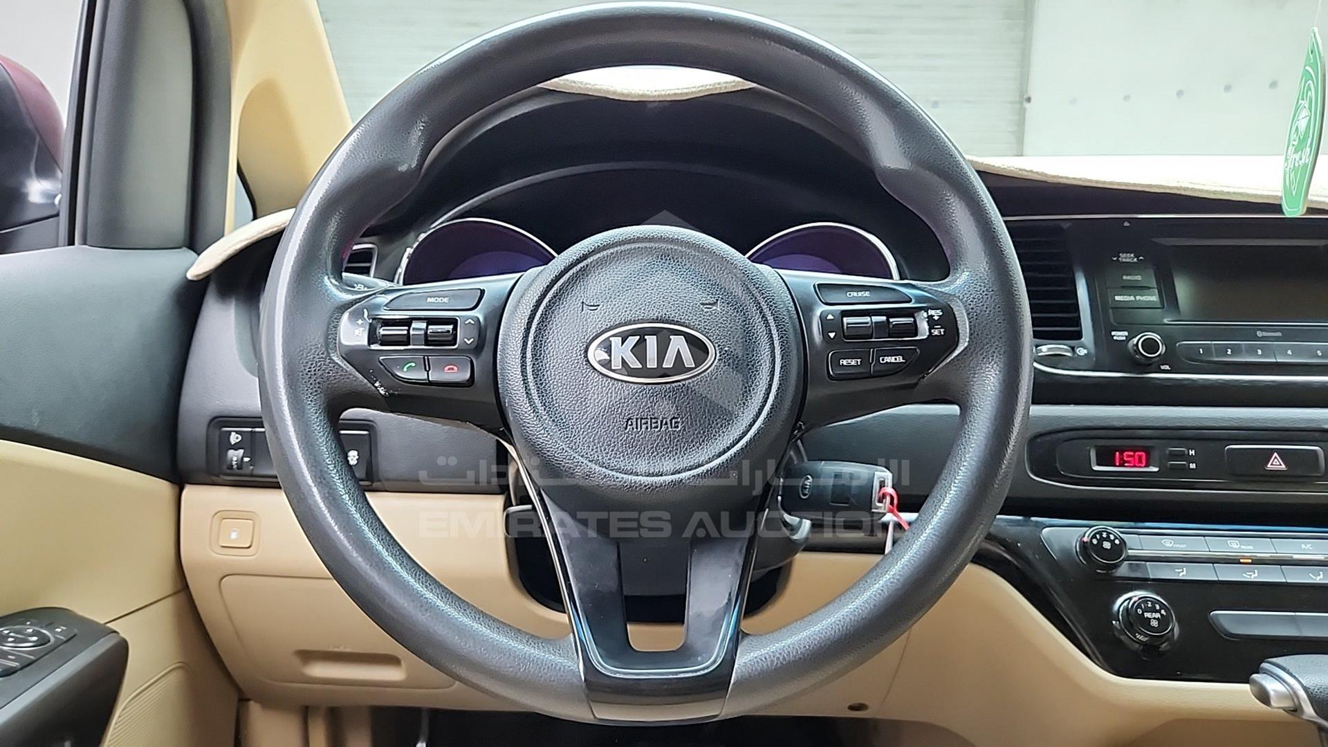 2017 KIA CARNIVAL VIN: KNAMB8129H6273986