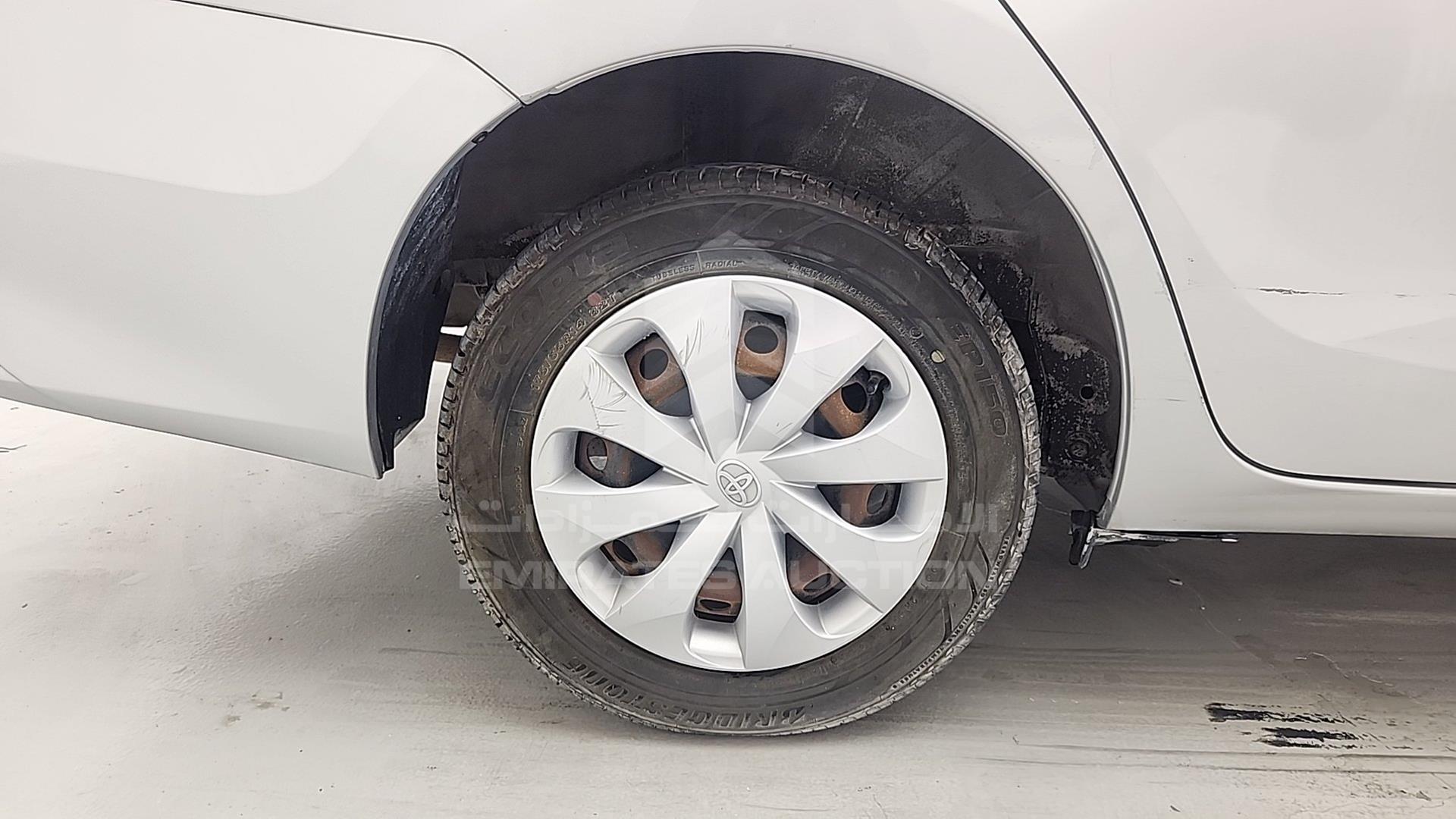 2015 TOYOTA YARIS VIN: MHFBT9F37F6037305