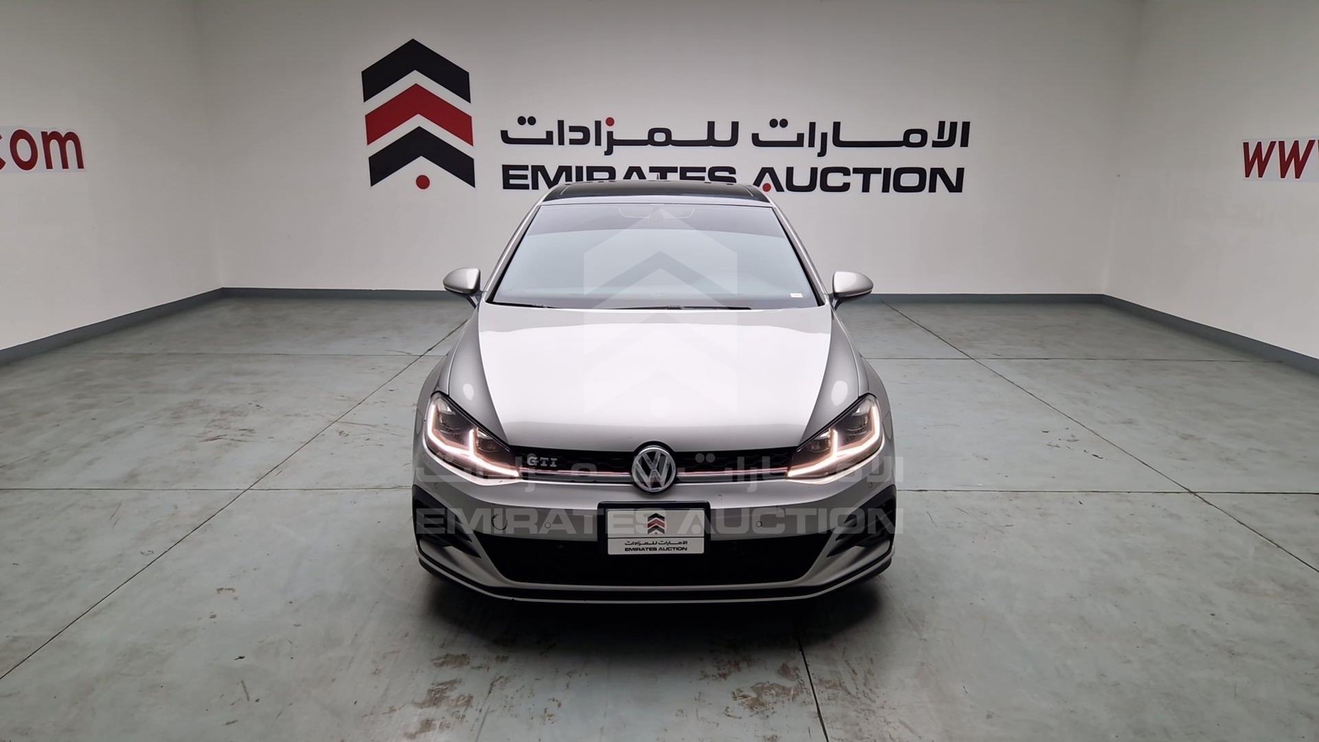 2018 VOLKSWAGEN GOLF VIN: WVWFL2AU7JW034126