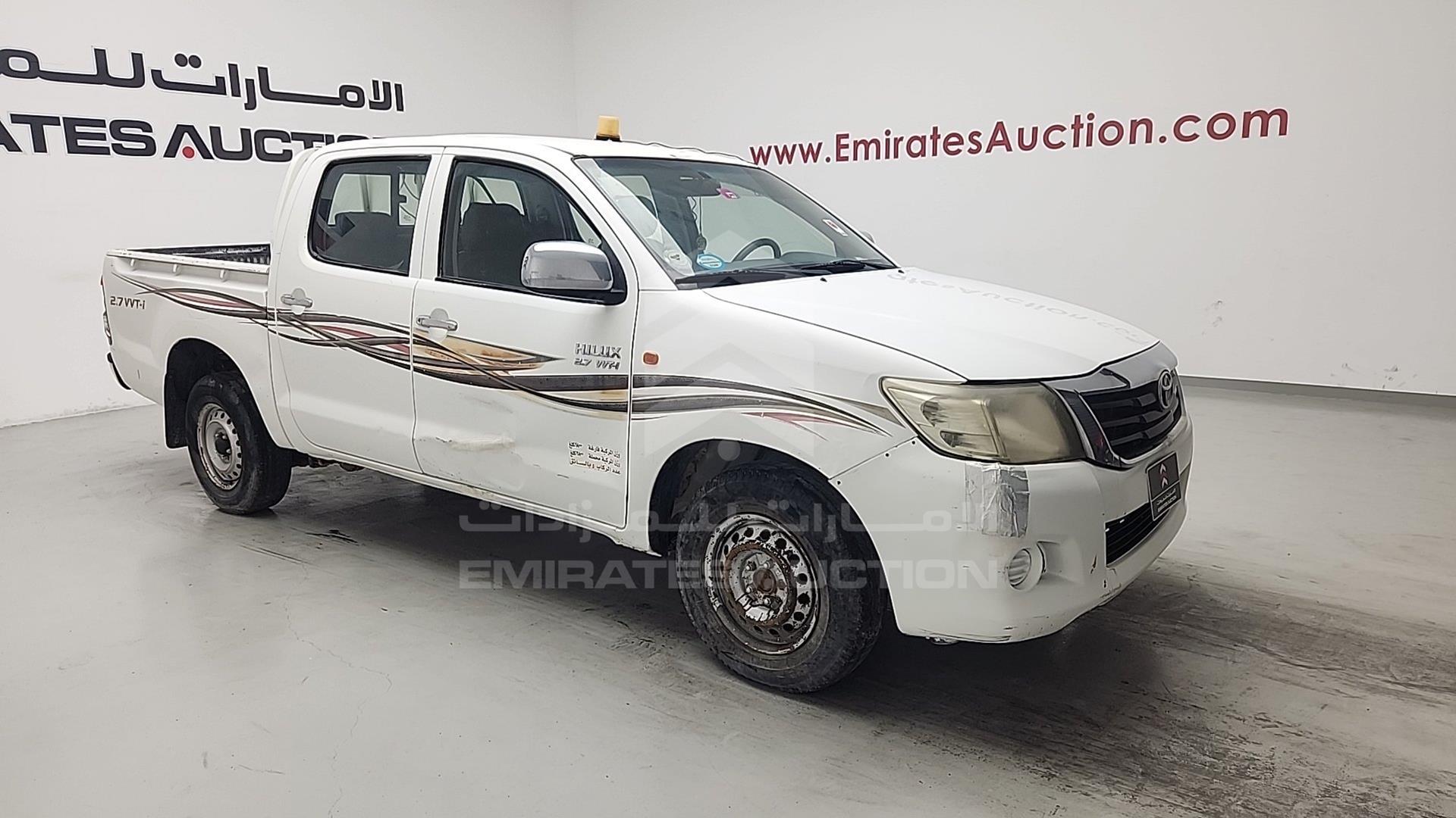 2015 TOYOTA HILUX VIN: MR0EX12G8F2357748