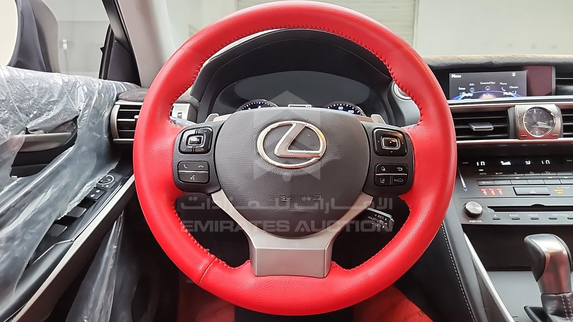 2018 LEXUS IS300 VIN: JTHBA1D26J5067048