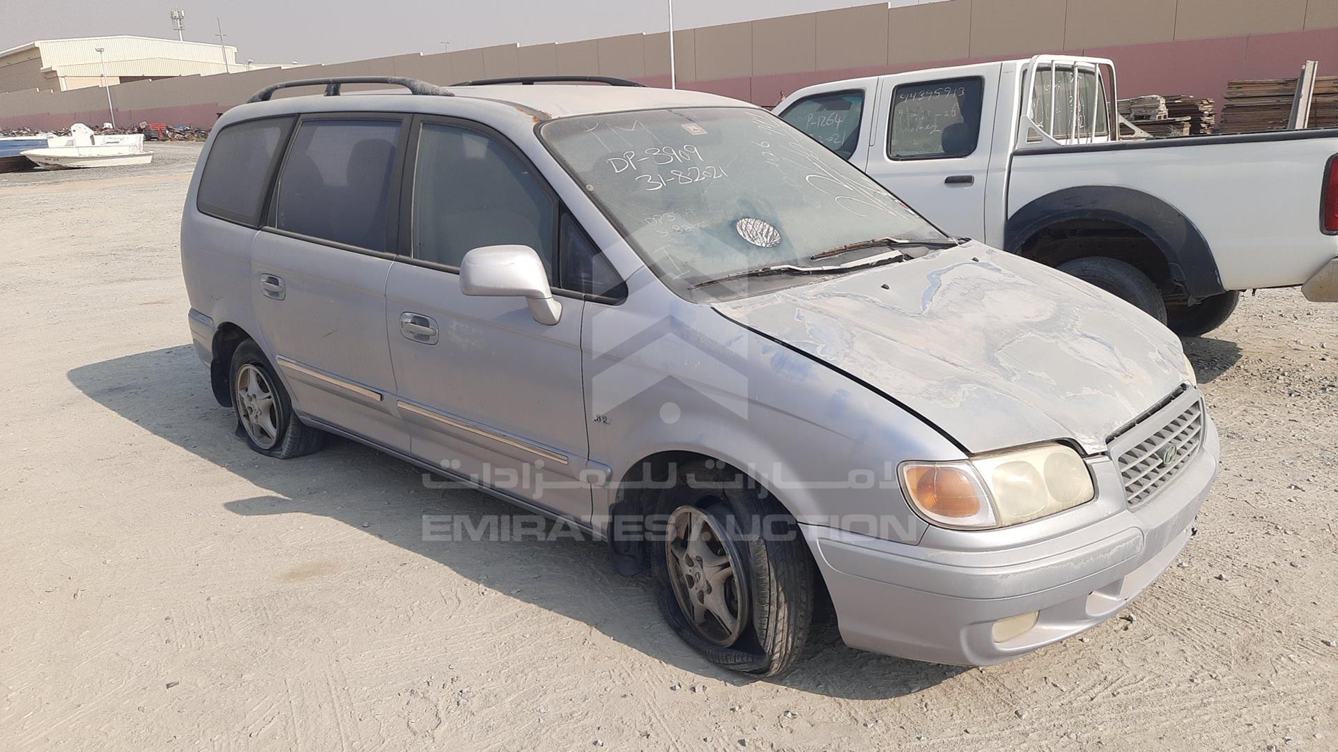 2003 HYUNDAI TRAJET VIN: KMHMH81C83U149511