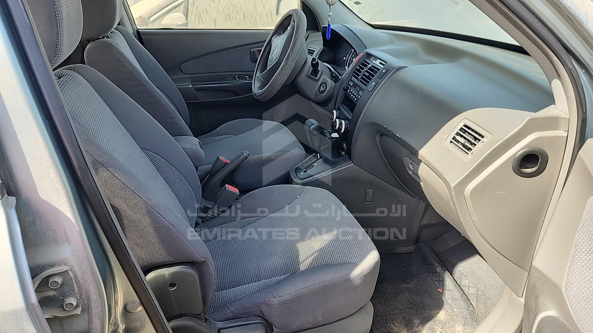 2006 HYUNDAI TUCSON VIN: KMHJM81D76U311639