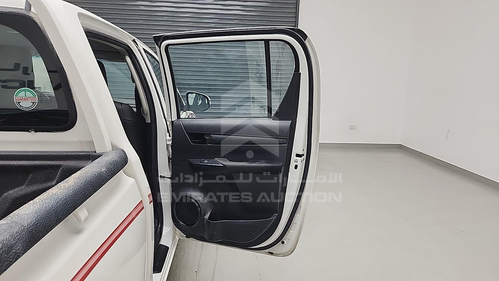 2023 TOYOTA HILUX VIN: MR0DB9CD9P5161721