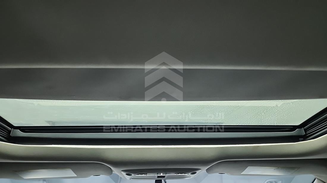 2016 Nissan Maxima — Sun Roof View — Photo 18