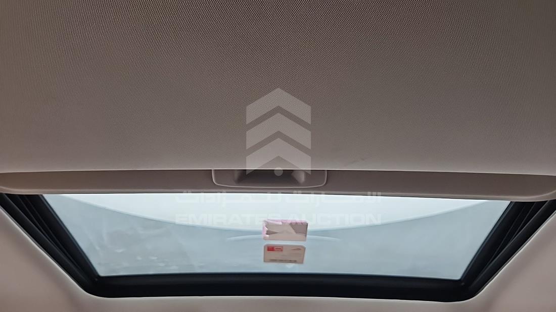 2015 Nissan Patrol — Sun Roof View — Photo 22