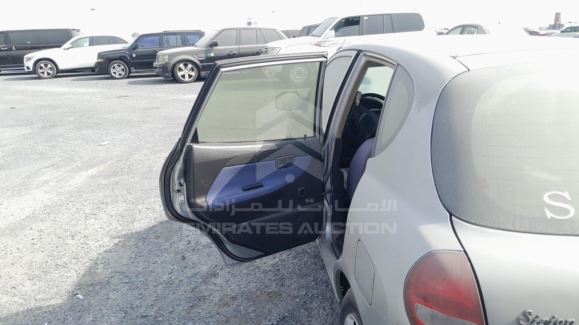 2004 DAIHATSU SIRION VIN: JD1GM100841557280