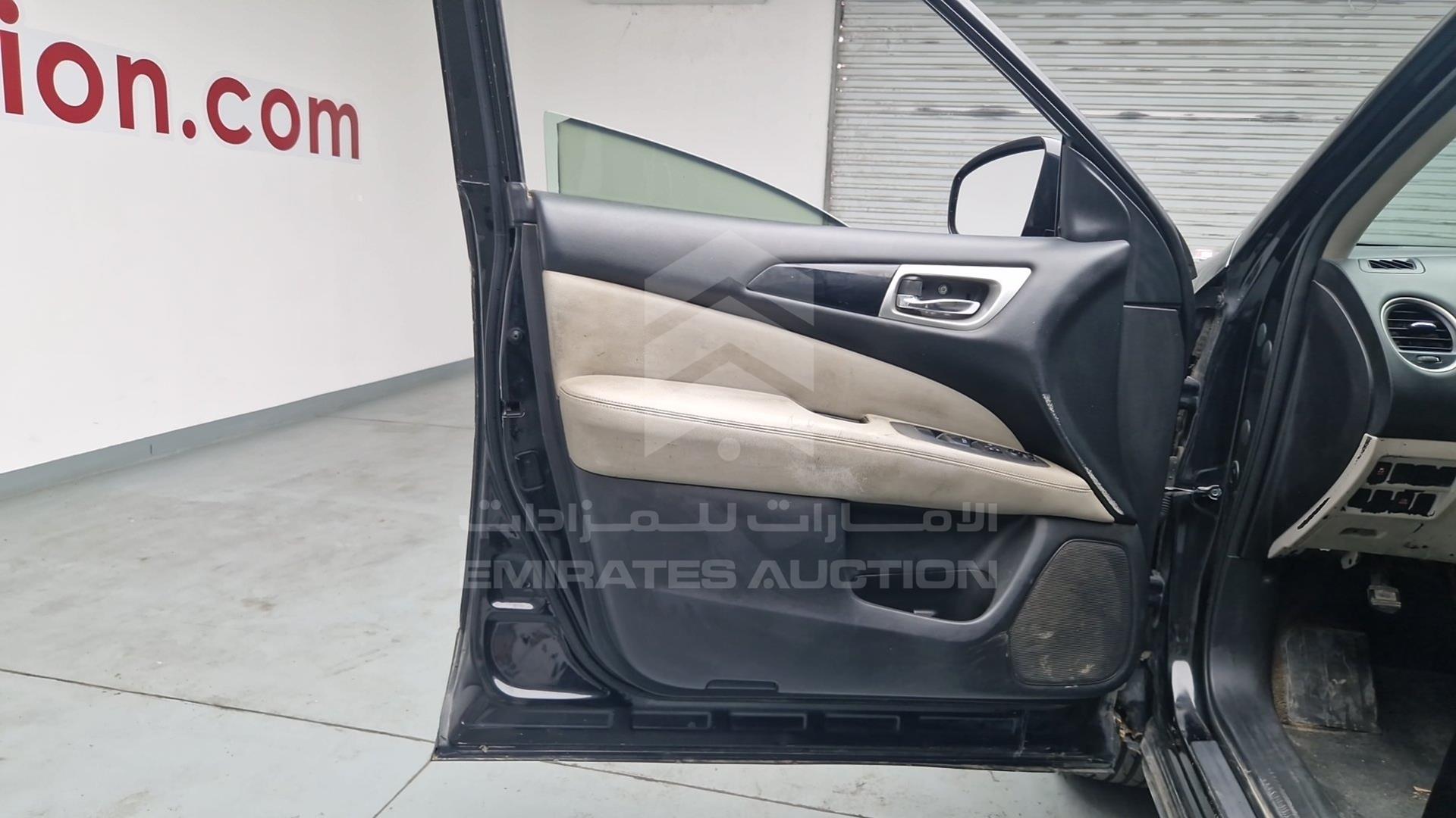 2015 NISSAN PATHFINDER VIN: 5N1AR2MM6FC620132