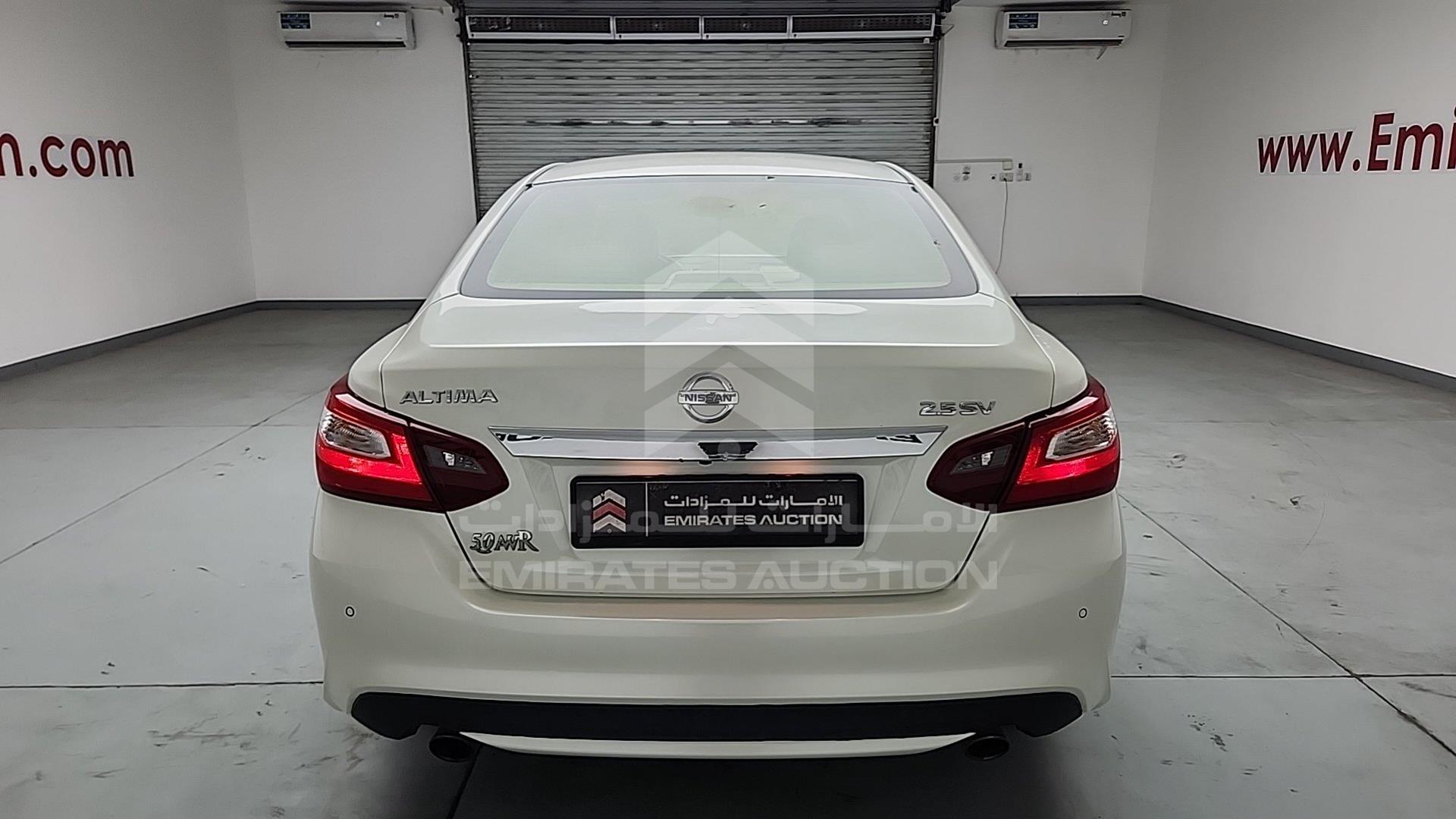 2018 NISSAN ALTIMA VIN: 1N4AL3A92JC293206