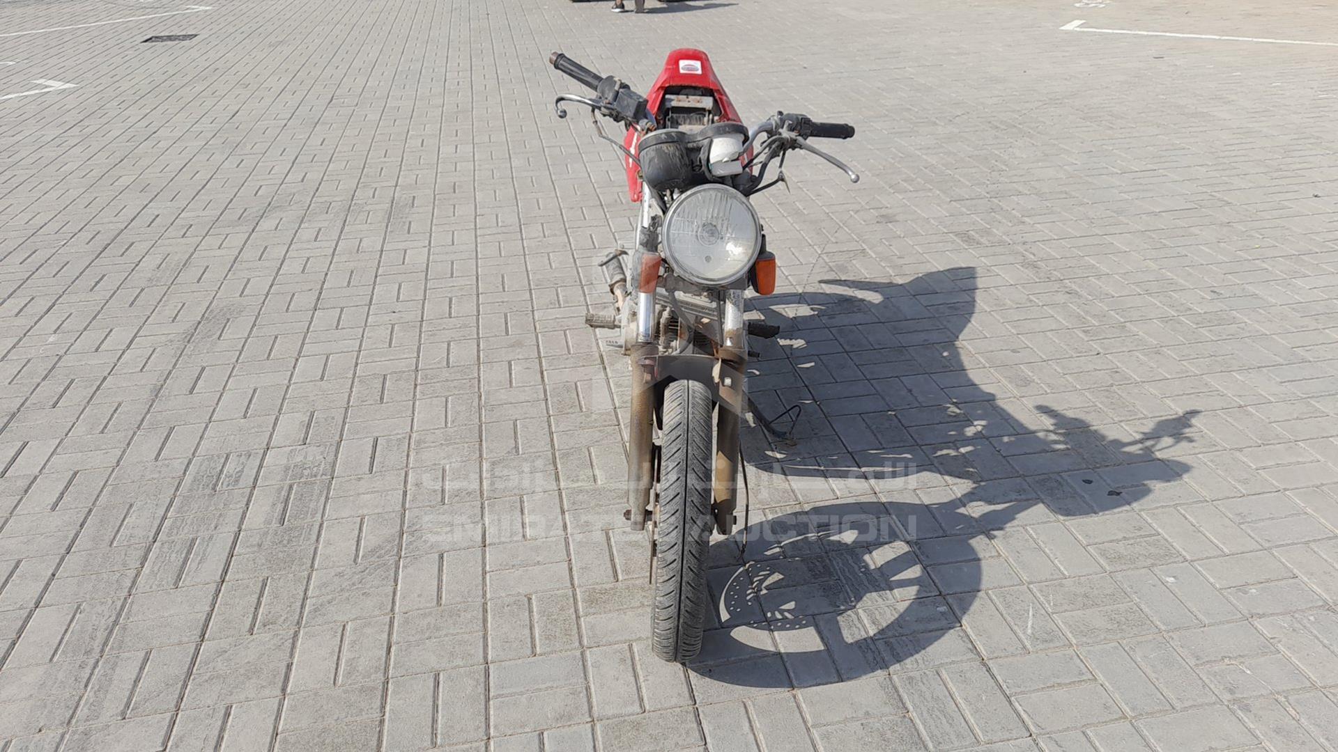 0 HONDA MOTORBIKE VIN: 9C2MC35007R300660